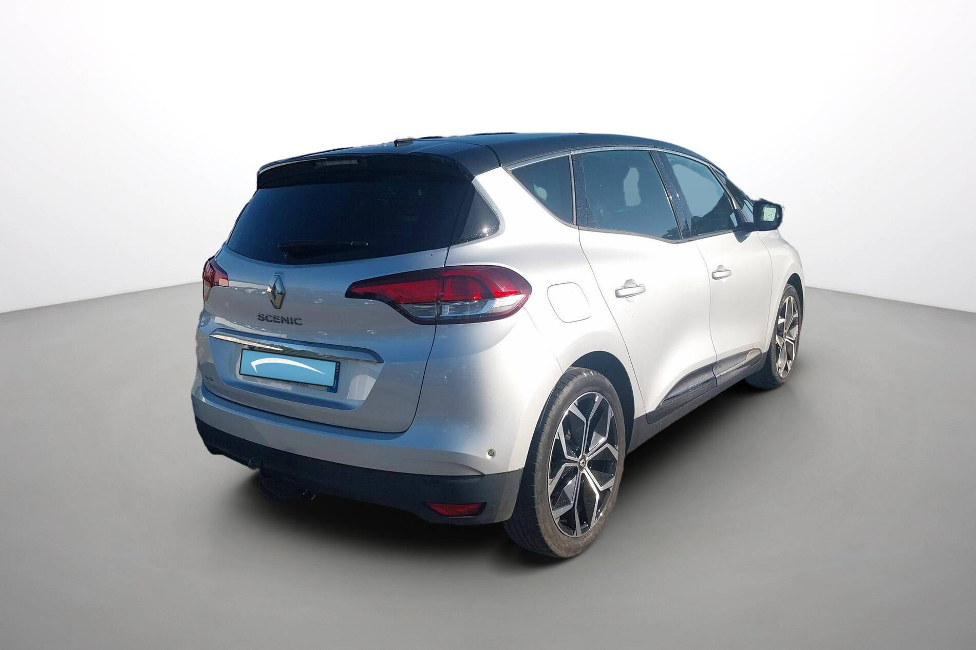 Vente en ligne Renault Scenic 4 Scenic TCe 140 FAP EDC au prix de 17 890 €