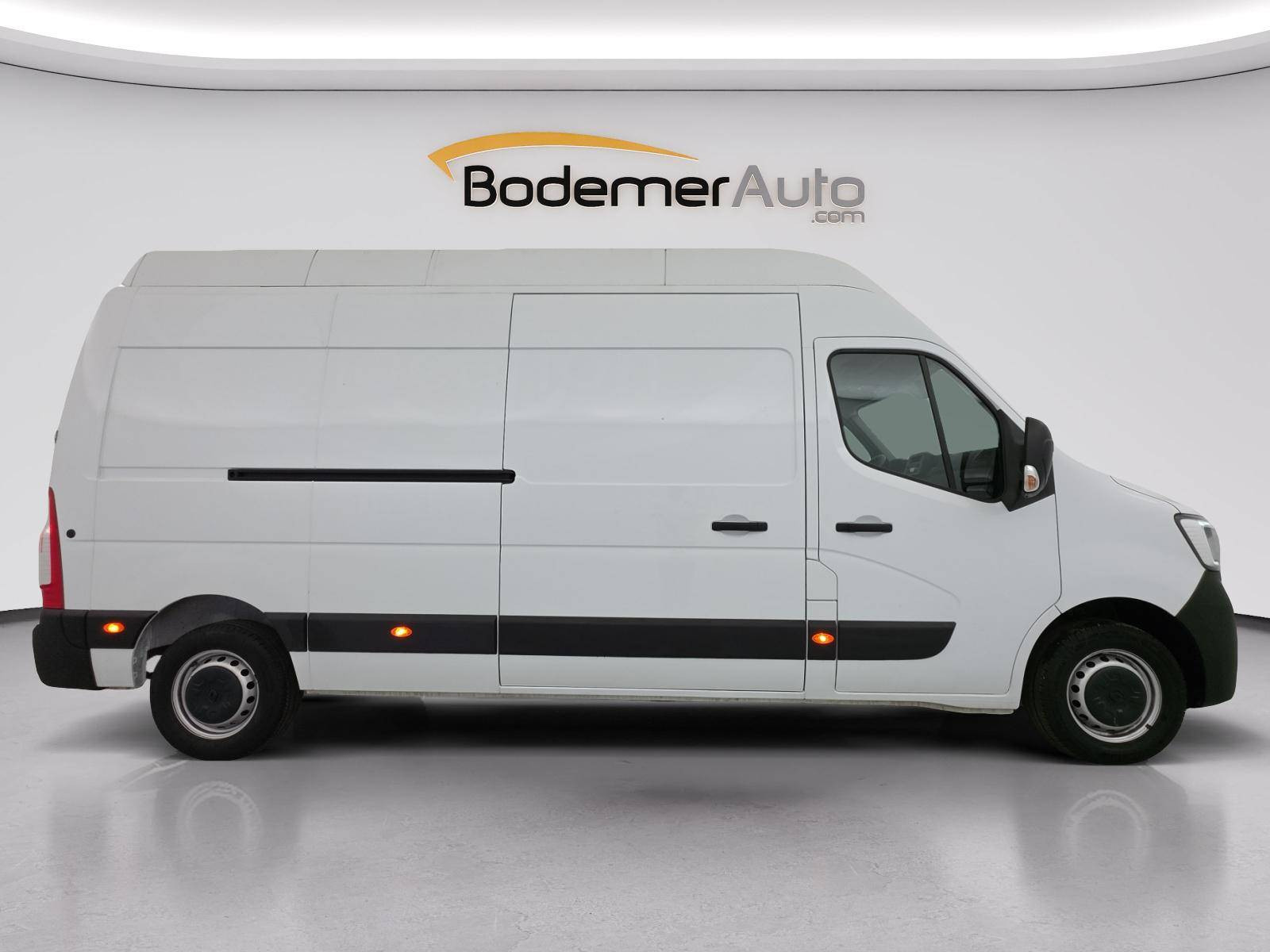 Vente en ligne Renault Master Fourgon MASTER FGN TRAC F3500 L3H3 BLUE DCI 135 au prix de 26 490 €