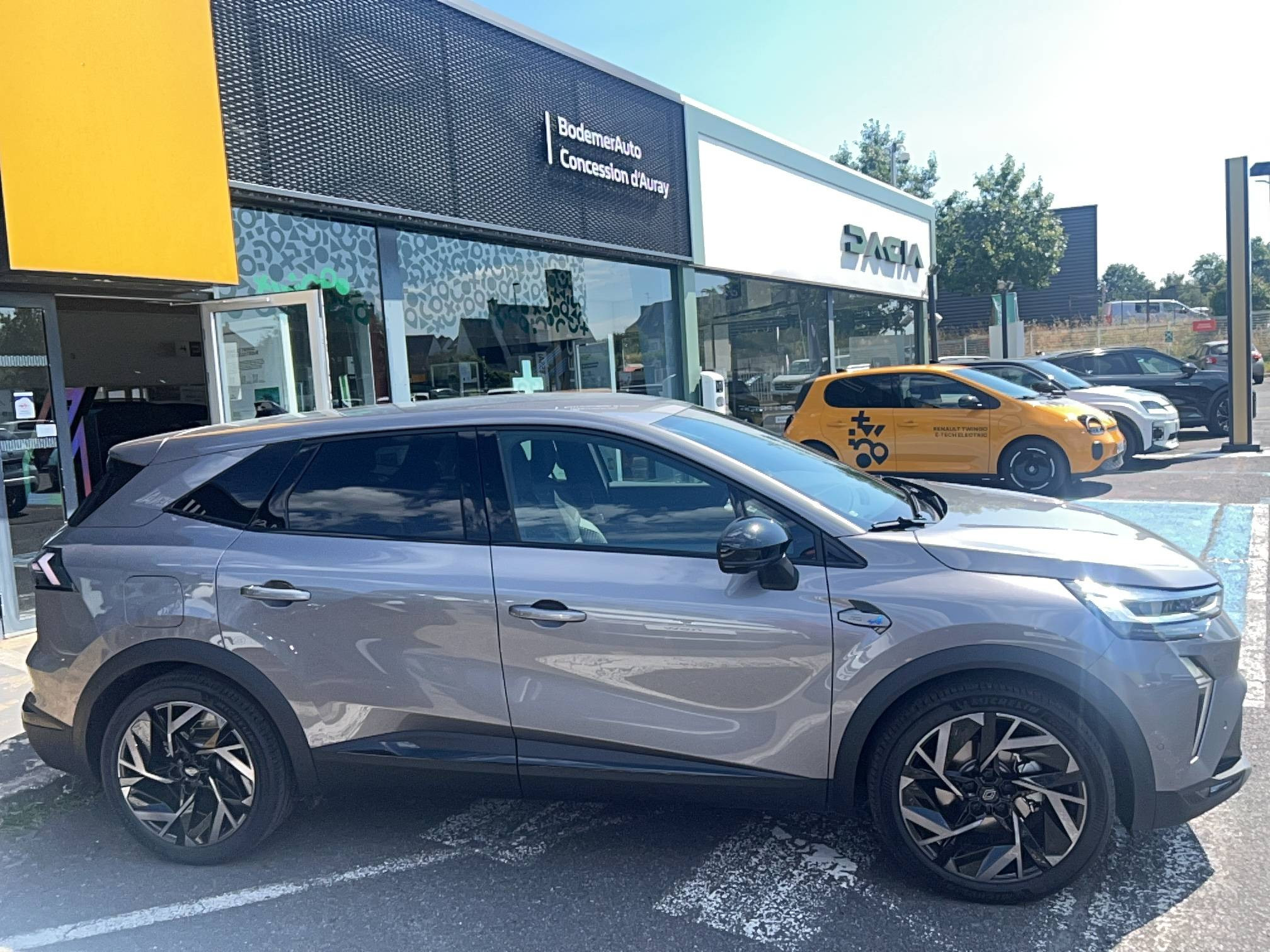 Vente en ligne Renault Symbioz  E-Tech full hybrid 160 ch au prix de 33 870 €