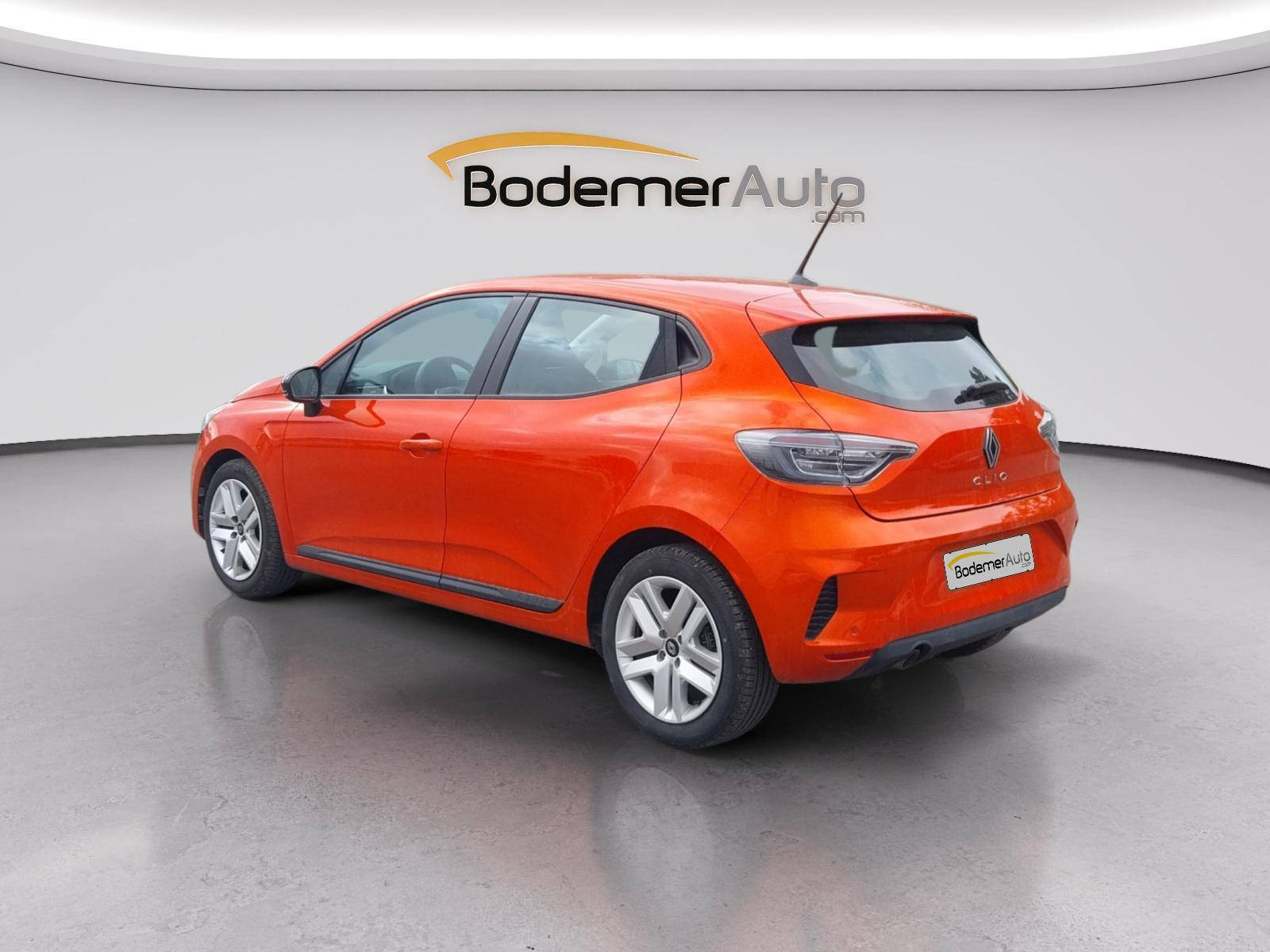 Vente en ligne Renault Clio 5 Clio TCe 90 au prix de 15 290 €