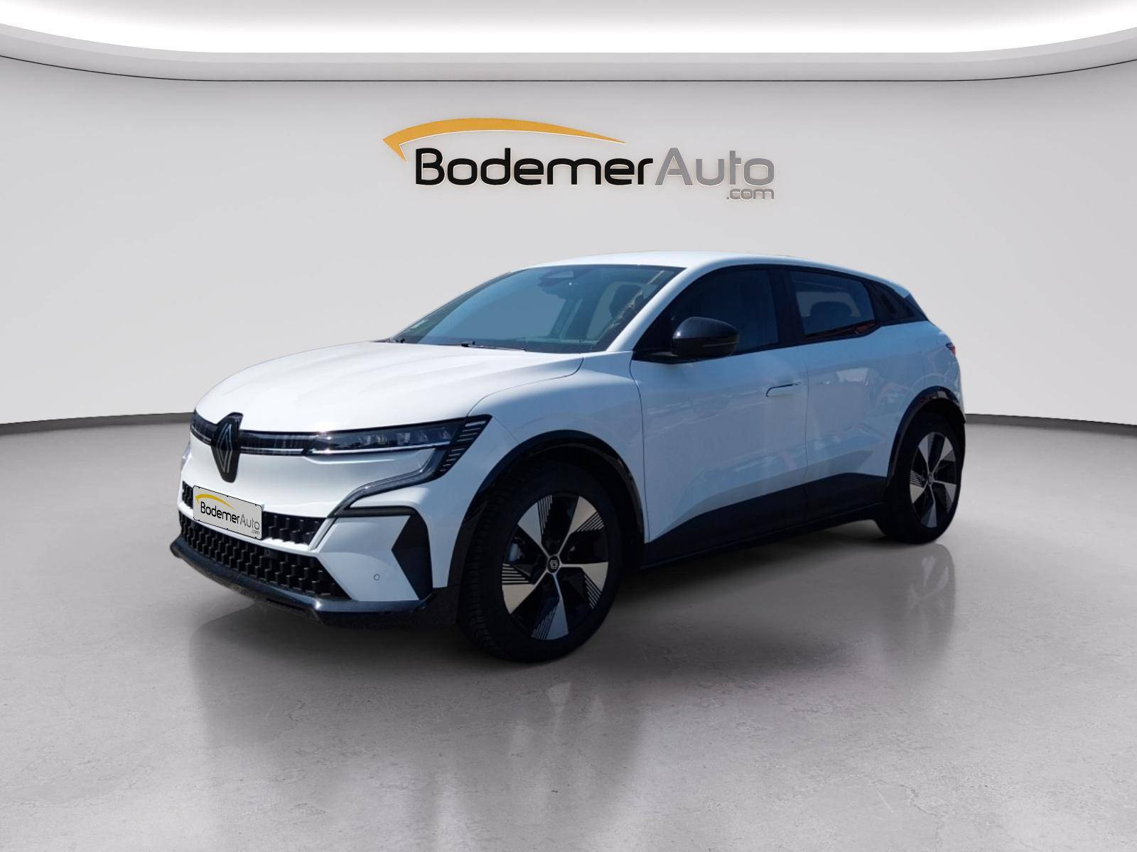 Renault Megane E-Tech  EV40 130ch standard charge occasion de 2023 en vente à Guingamp