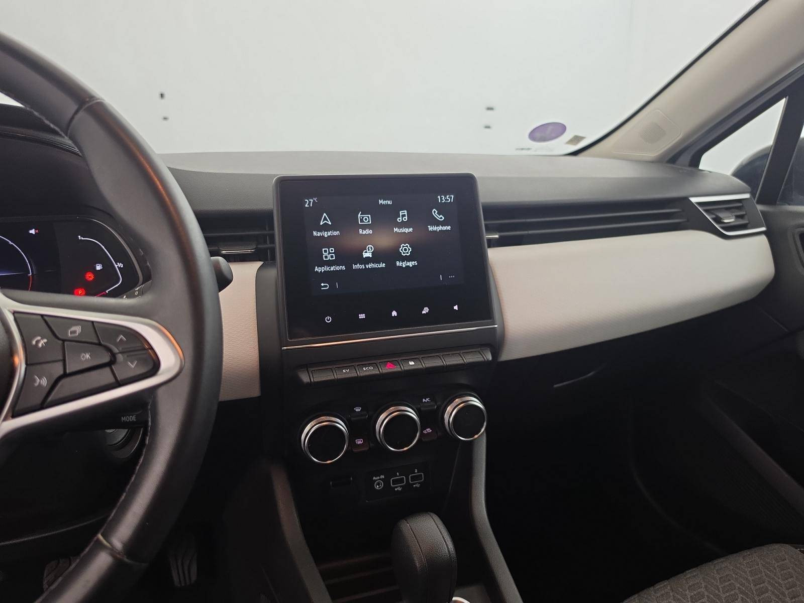 Vente en ligne Renault Clio 5 Clio E-Tech full hybrid 145 au prix de 15 890 €