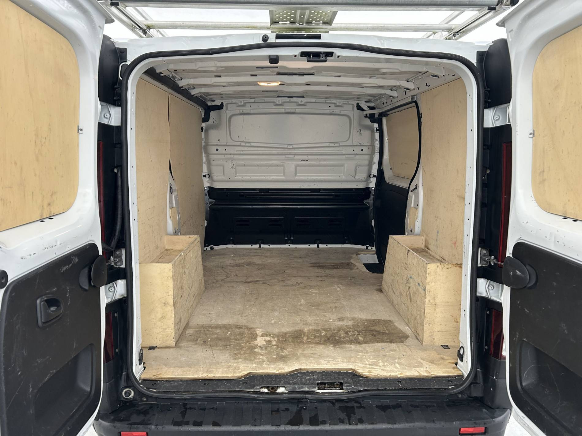 Vente en ligne Renault Trafic 3 Fourgon TRAFIC FGN L1H1 2800 KG BLUE DCI 110 au prix de 20 990 €