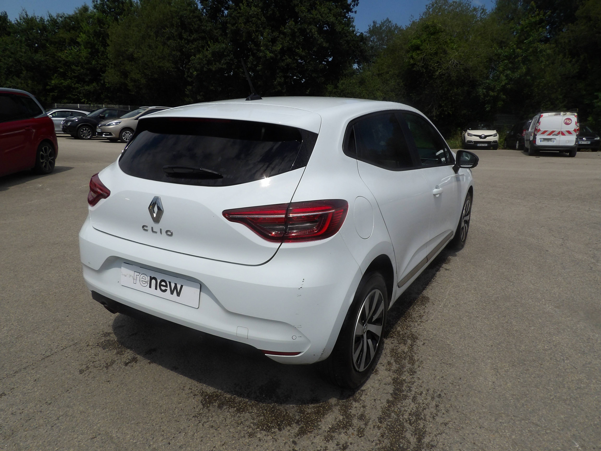 Vente en ligne Renault Clio 5 Clio TCe 90 au prix de 14 299 €