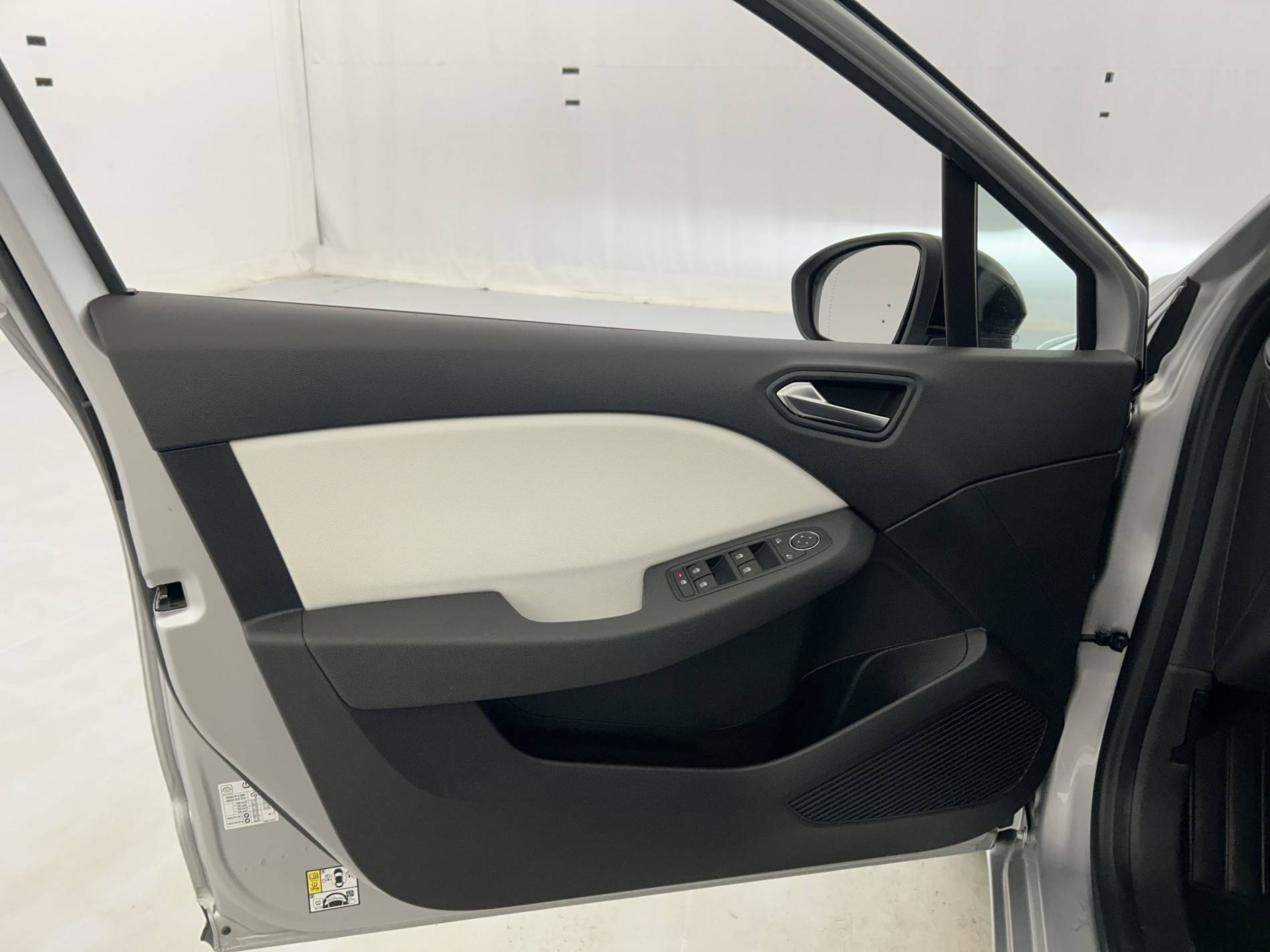 Vente en ligne Renault Clio 5 Clio TCe 90 au prix de 15 490 €