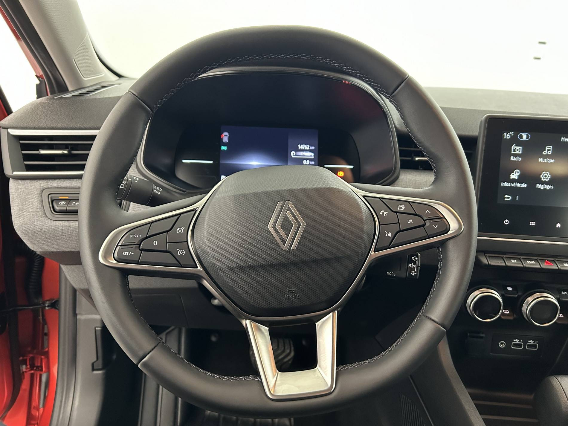 Vente en ligne Renault Clio 5 Clio E-Tech full hybrid 145 ch GSR2 au prix de 19 990 €