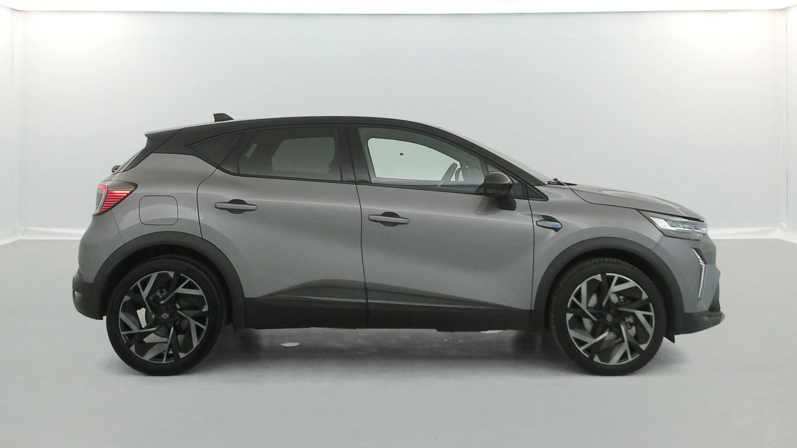 Vente en ligne Renault Captur  E-Tech full hybrid 145 ch au prix de 25 490 €