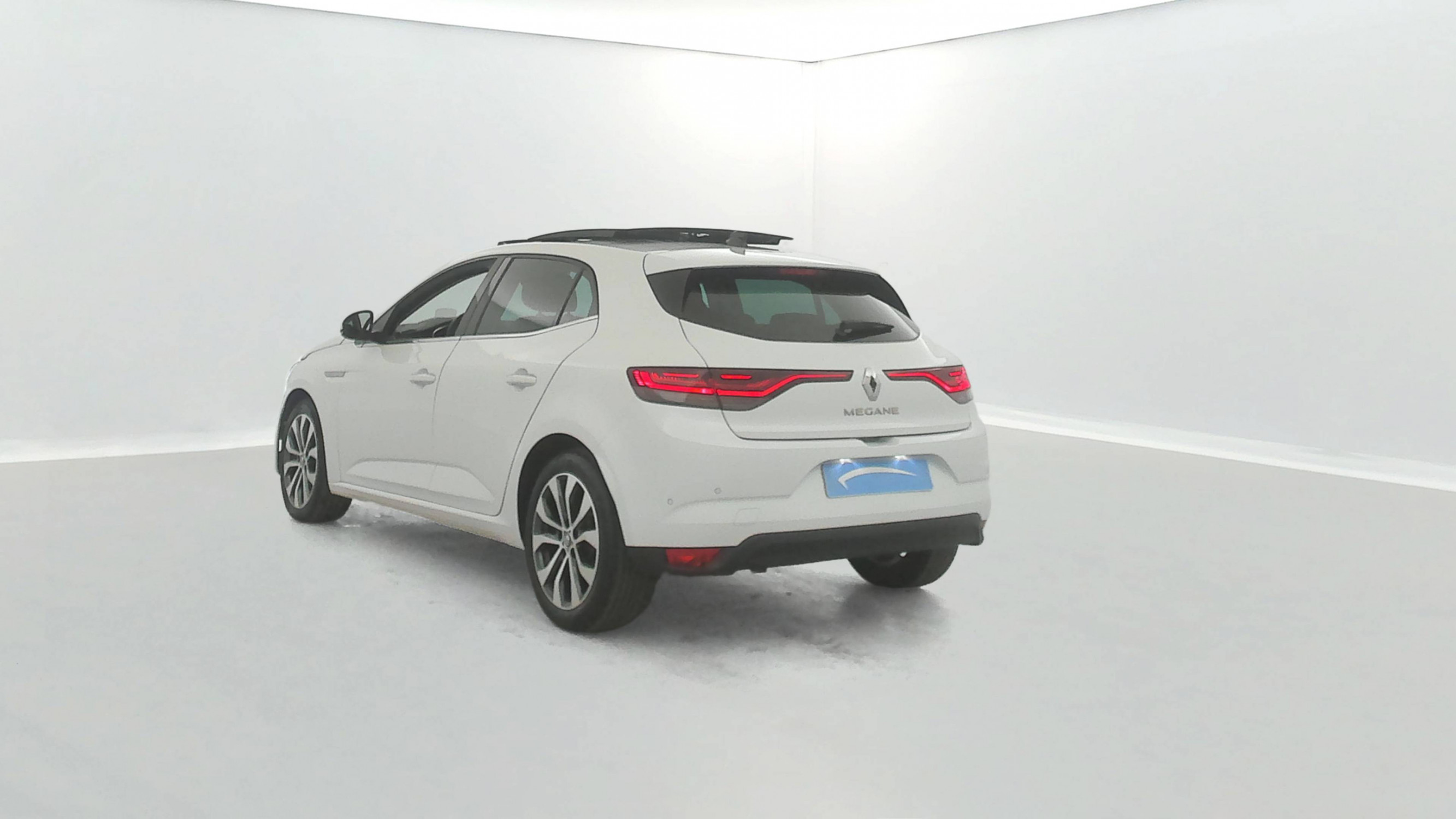 Vente en ligne Renault Megane 4  TCe 140 EDC au prix de 20 697 €