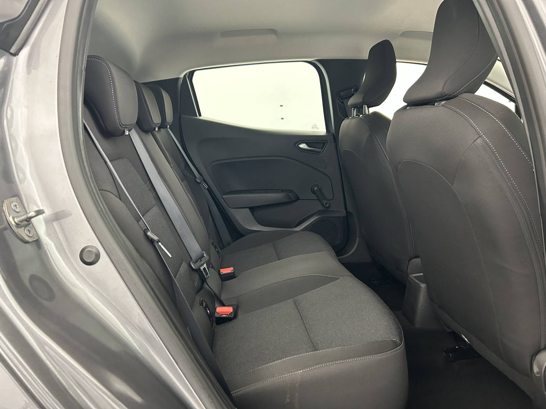 Vente en ligne Renault Clio 5 Clio TCe 90 au prix de 13 980 €