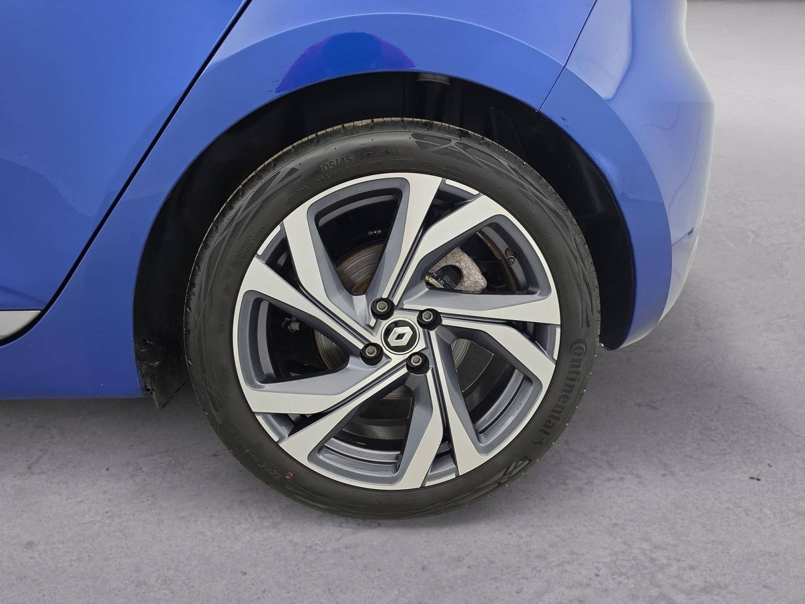 Vente en ligne Renault Clio 5 Clio E-Tech 140 - 21N au prix de 17 390 €