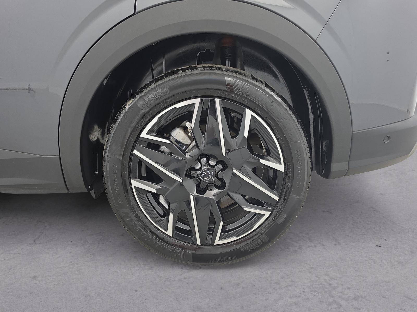 Vente en ligne Peugeot 5008  Hybrid 145 ch e-DCS6 au prix de 30 890 €