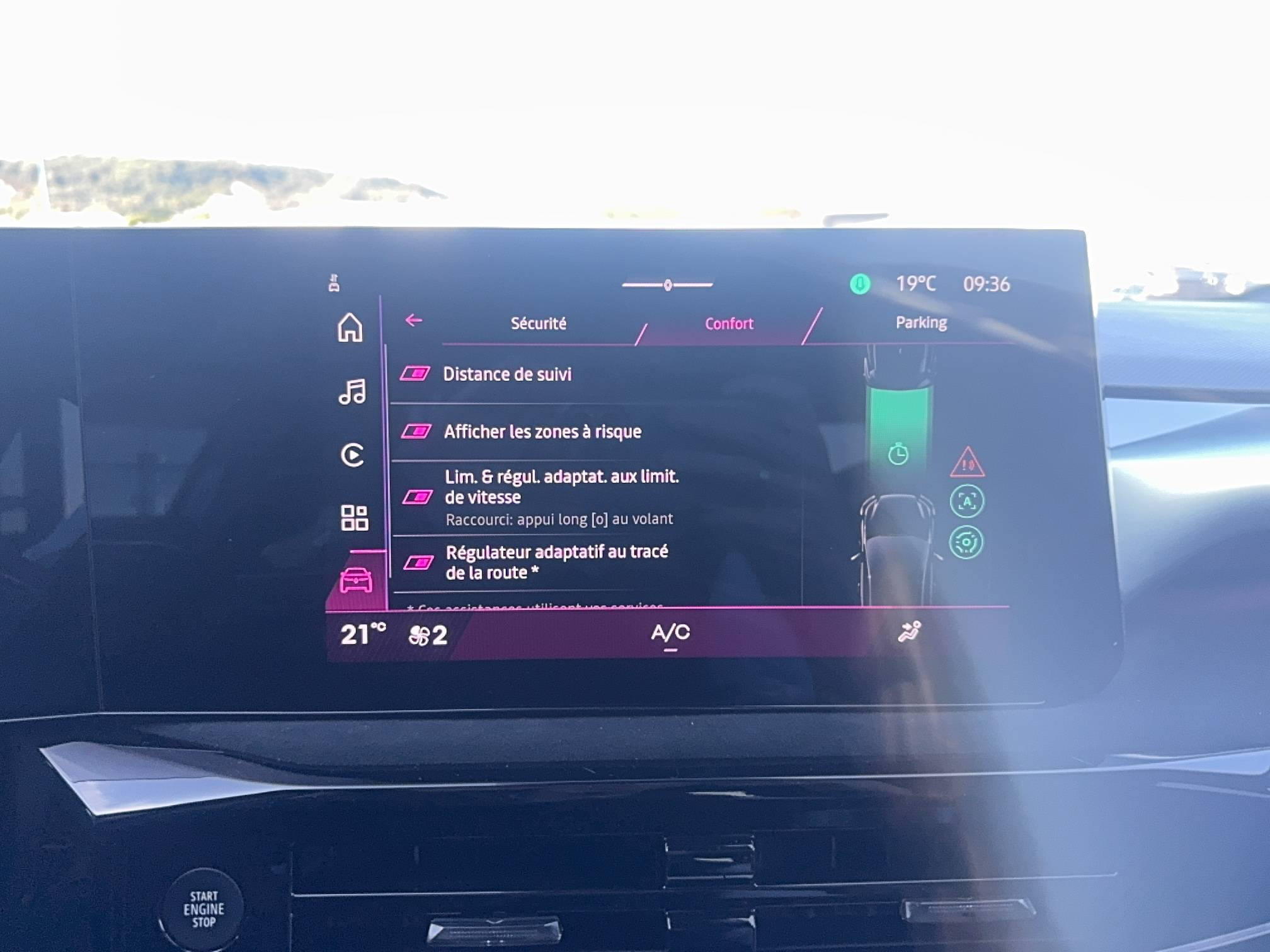 Vente en ligne Renault Clio 6 Clio E-Tech full hybrid 160 ch au prix de 28 490 €