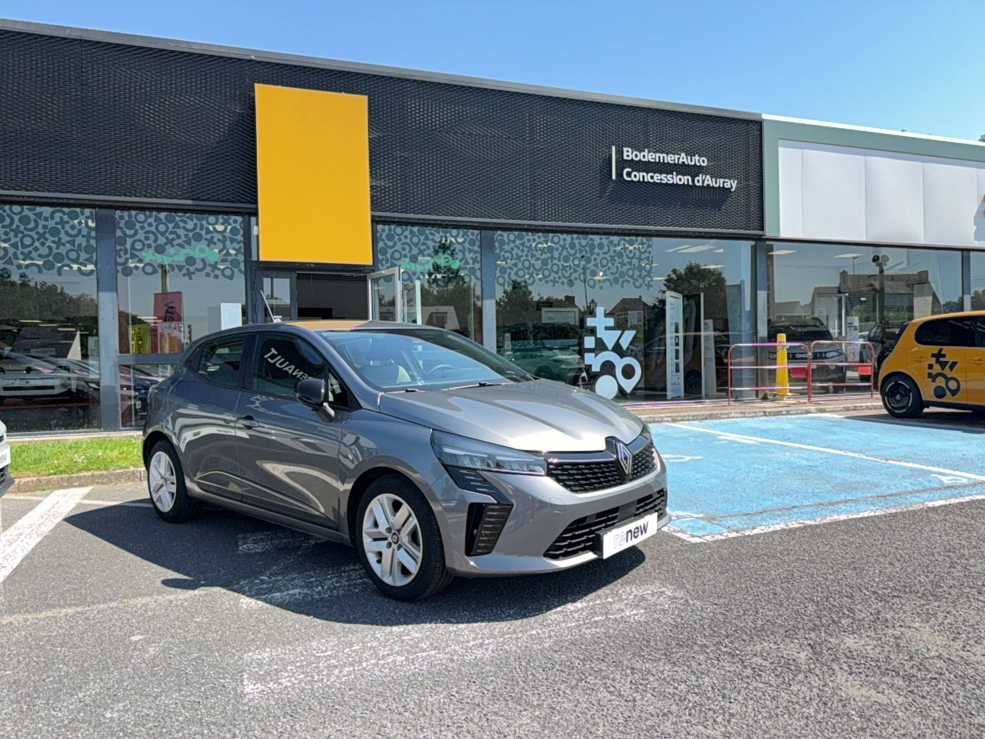 Renault Clio 5 Clio TCe 90 occasion de 2024 en vente à Auray