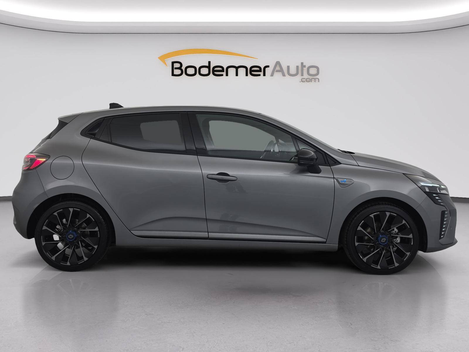 Vente en ligne Renault Clio 5 Clio E-Tech full hybrid 145 ch GSR2 au prix de 21 390 €