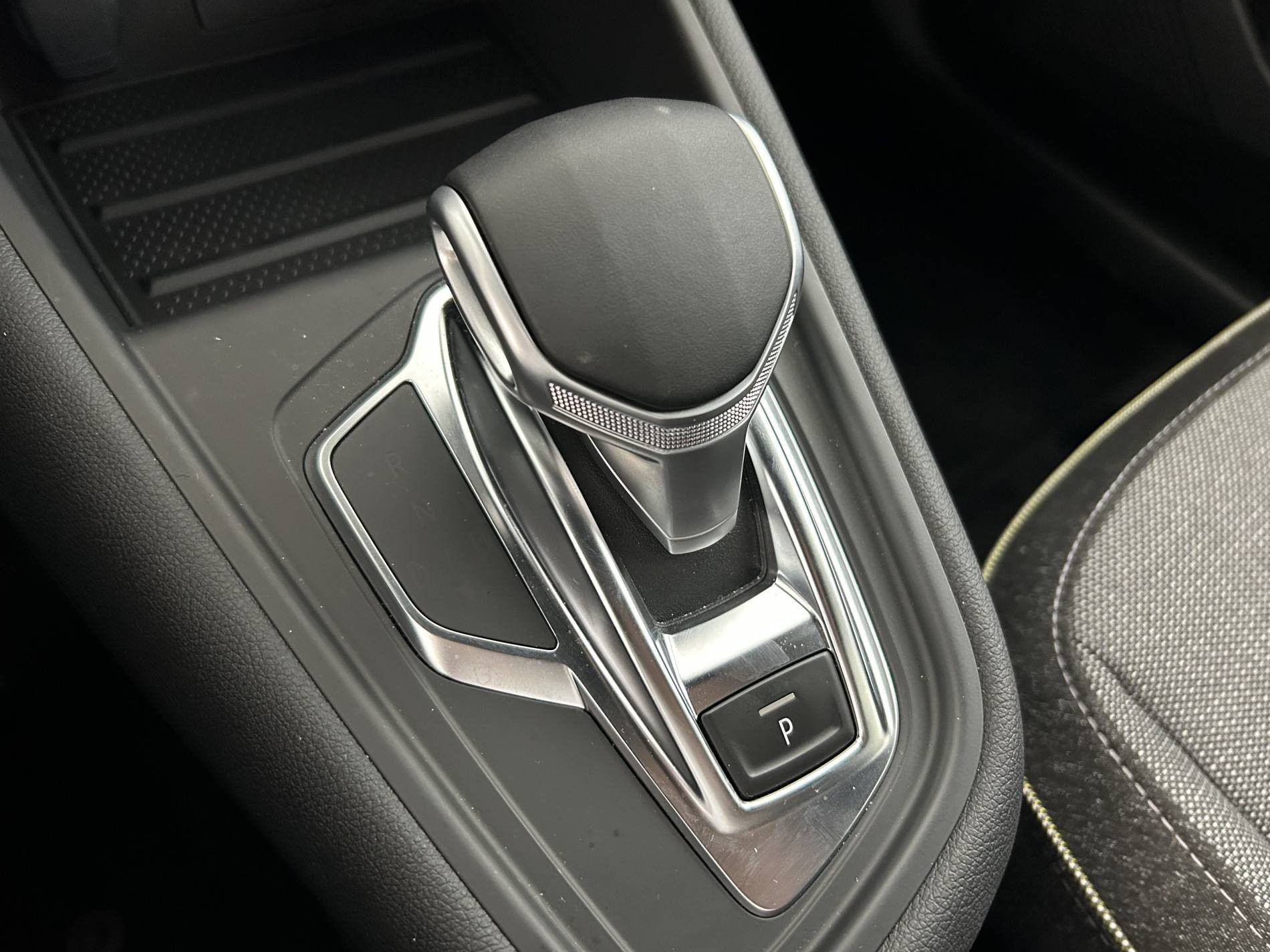Vente en ligne Renault Symbioz  E-Tech full hybrid 145 au prix de 27 990 €