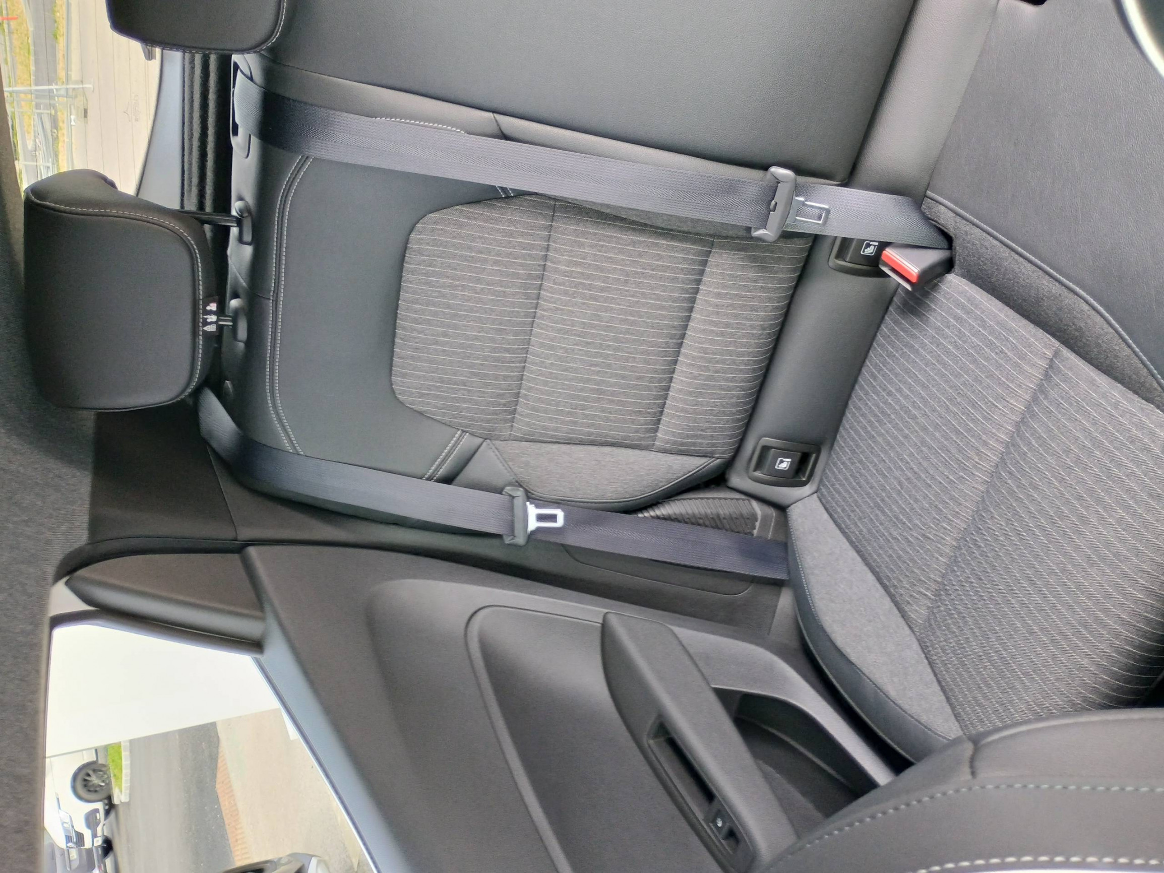 Vente en ligne Renault Clio 5 Clio E-Tech full hybrid 145 au prix de 16 990 €