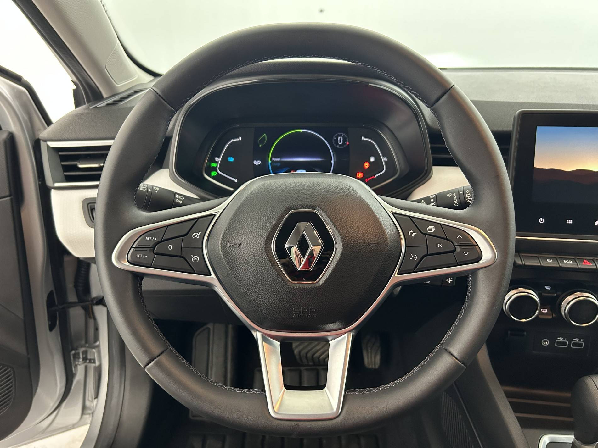 Vente en ligne Renault Clio 5 Clio E-Tech full hybrid 145 au prix de 17 490 €