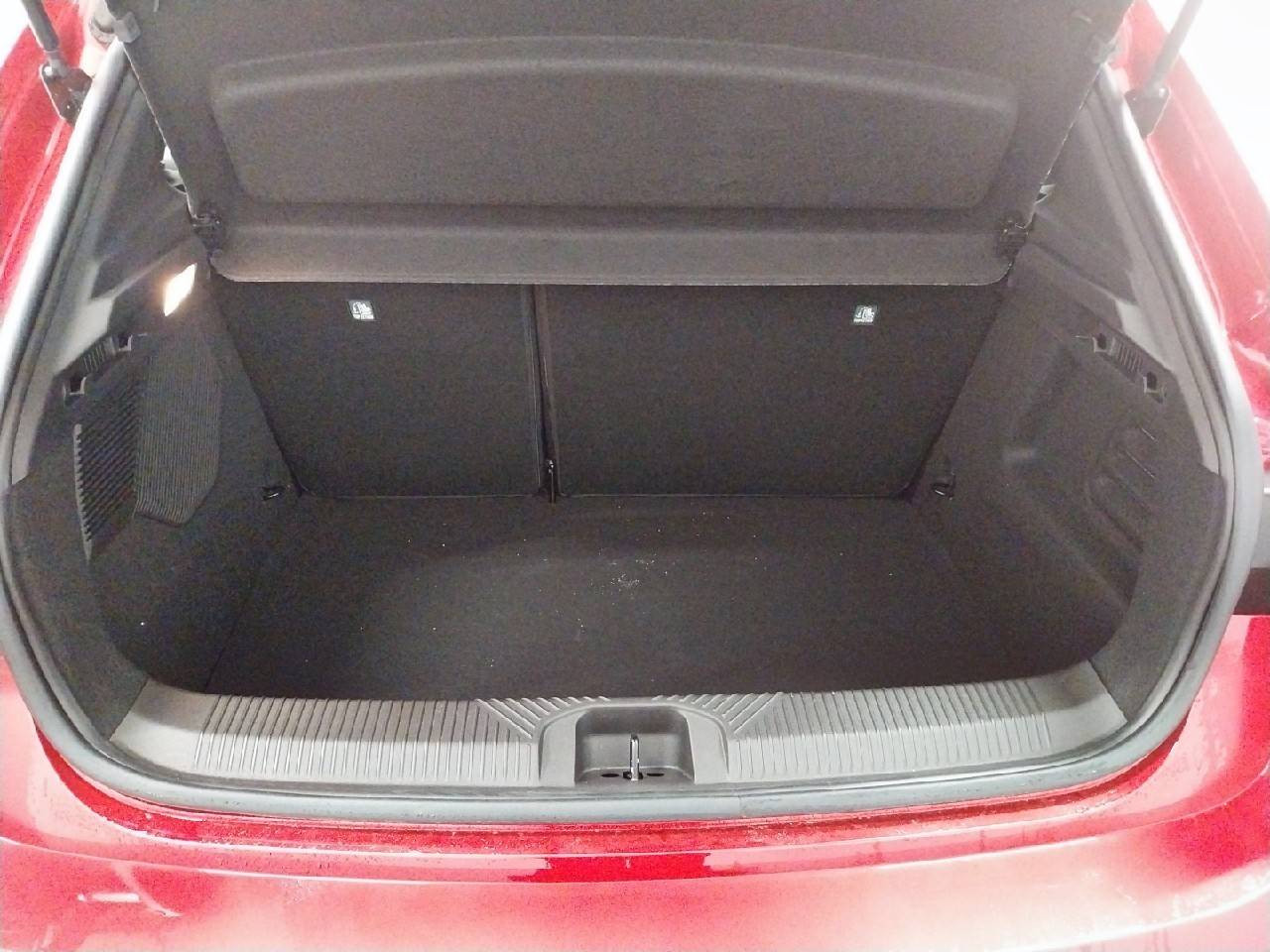 Vente en ligne Renault Clio 6 Clio E-Tech full hybrid 160 ch au prix de 50 000 €