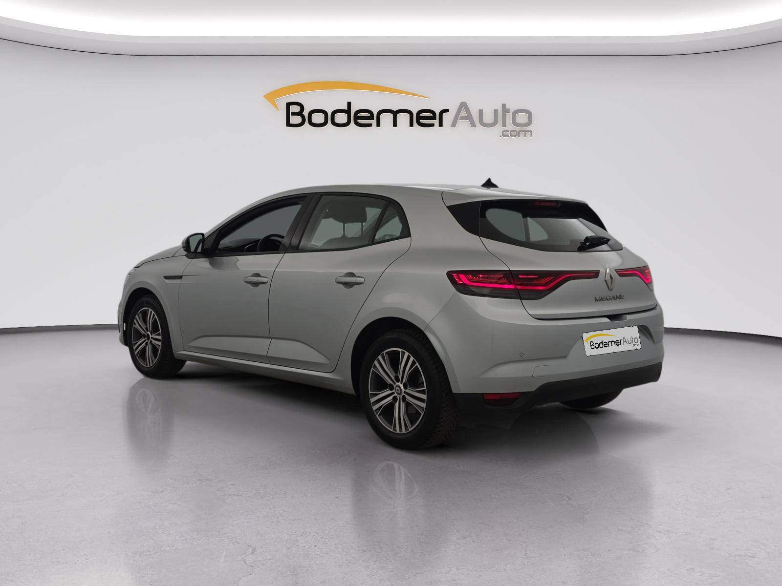 Vente en ligne Renault Megane 4  TCe 140 au prix de 16 490 €