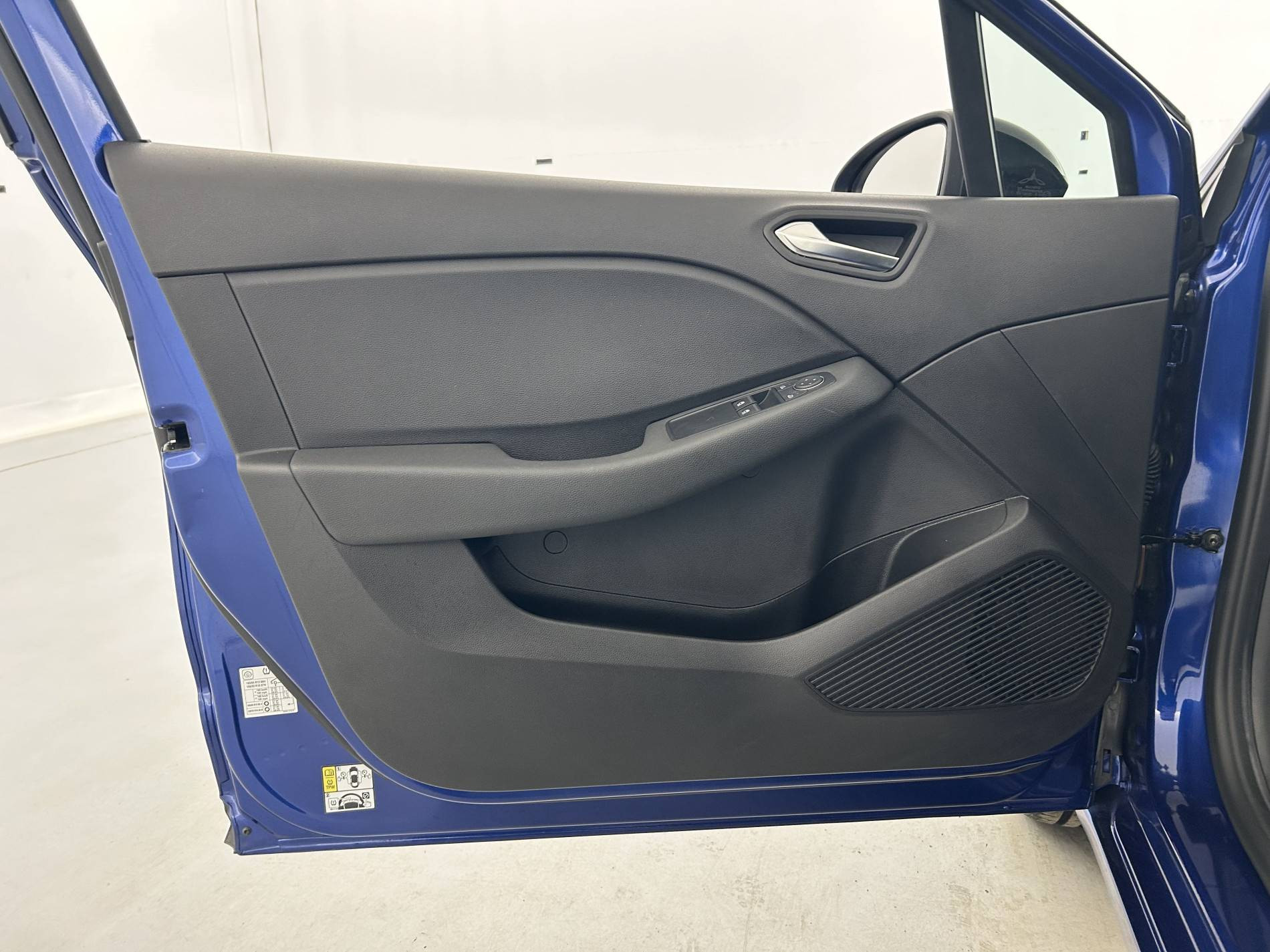 Vente en ligne Renault Clio 5 Clio TCe 90 au prix de 13 690 €