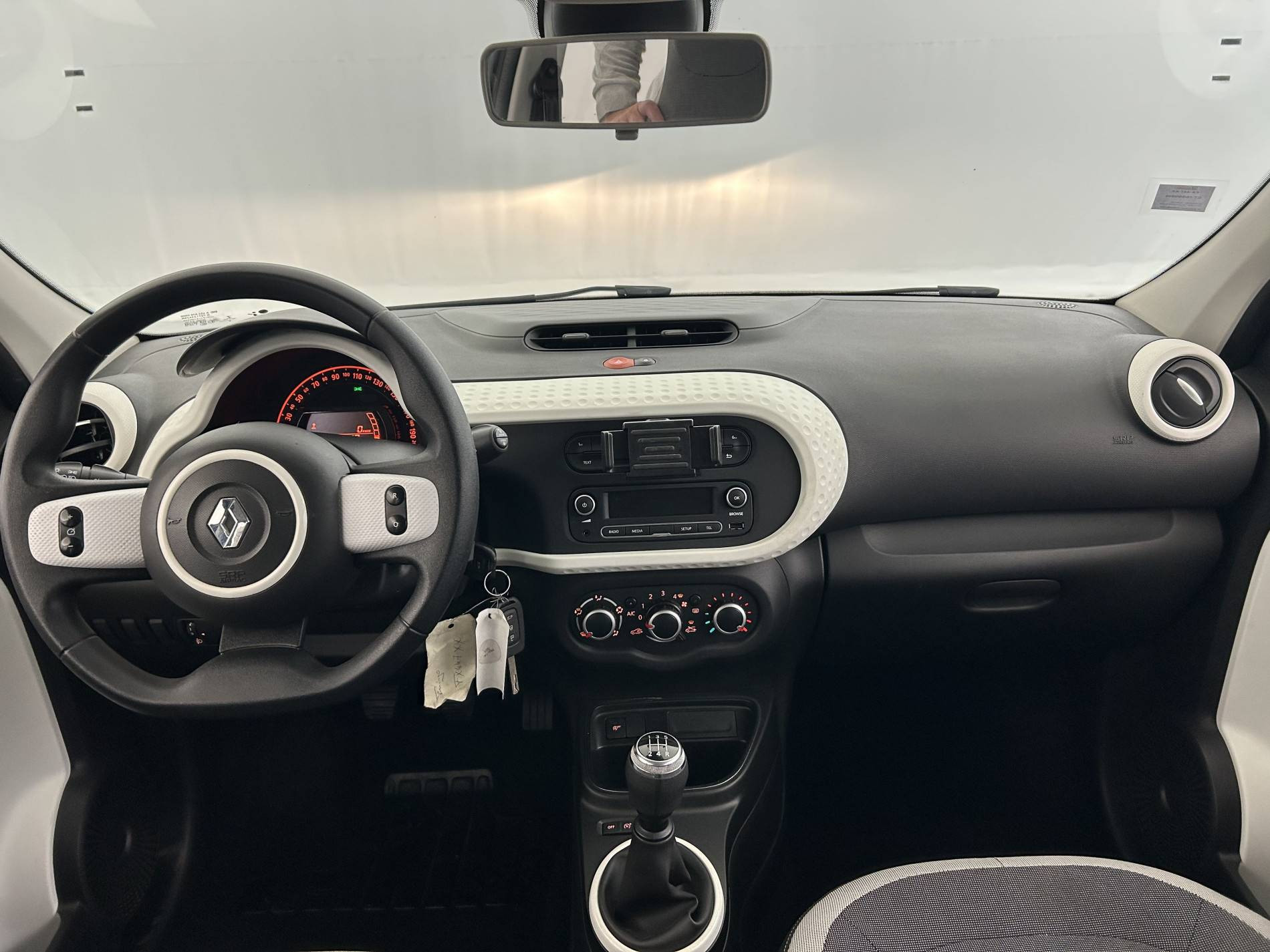 Vente en ligne Renault Twingo 3  SCe 75 - 20 au prix de 10 990 €