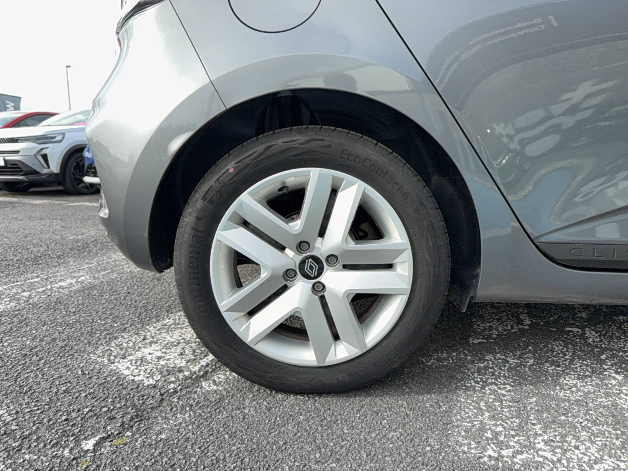 Vente en ligne Renault Clio 5 Clio TCe 90 au prix de 15 990 €