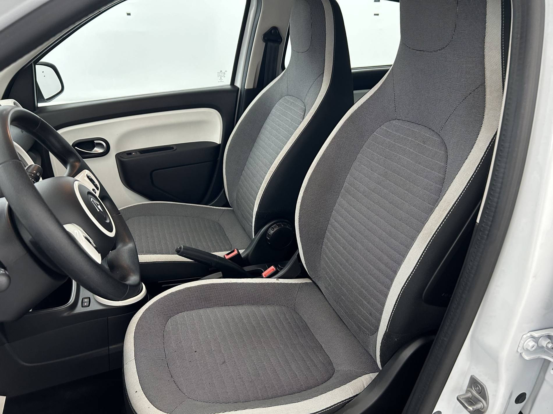 Vente en ligne Renault Twingo 3  SCe 65 au prix de 10 691 €