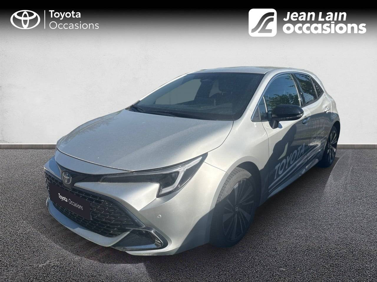 Vente en ligne TOYOTA COROLLA HYBRIDE Corolla Hybride 140ch Design de 2025 au prix de 30 450 €