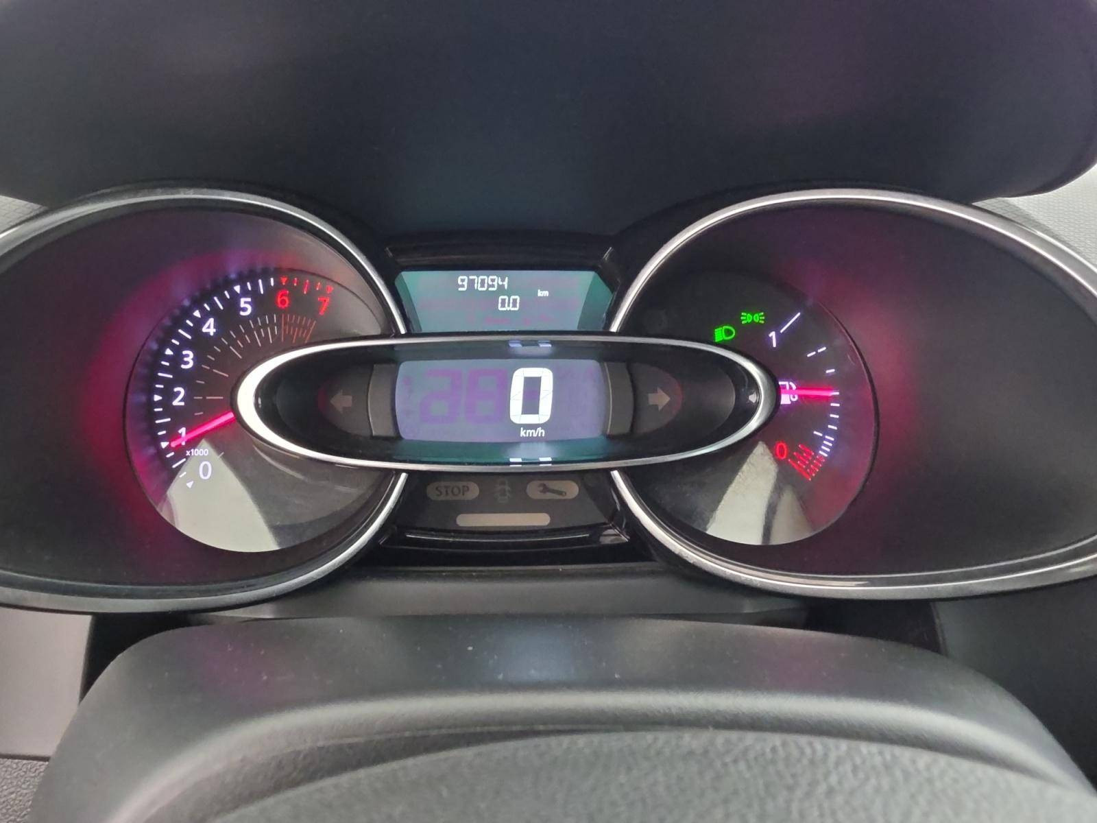 Vente en ligne Renault Clio 4 Clio TCe 90 E6C au prix de 10 990 €