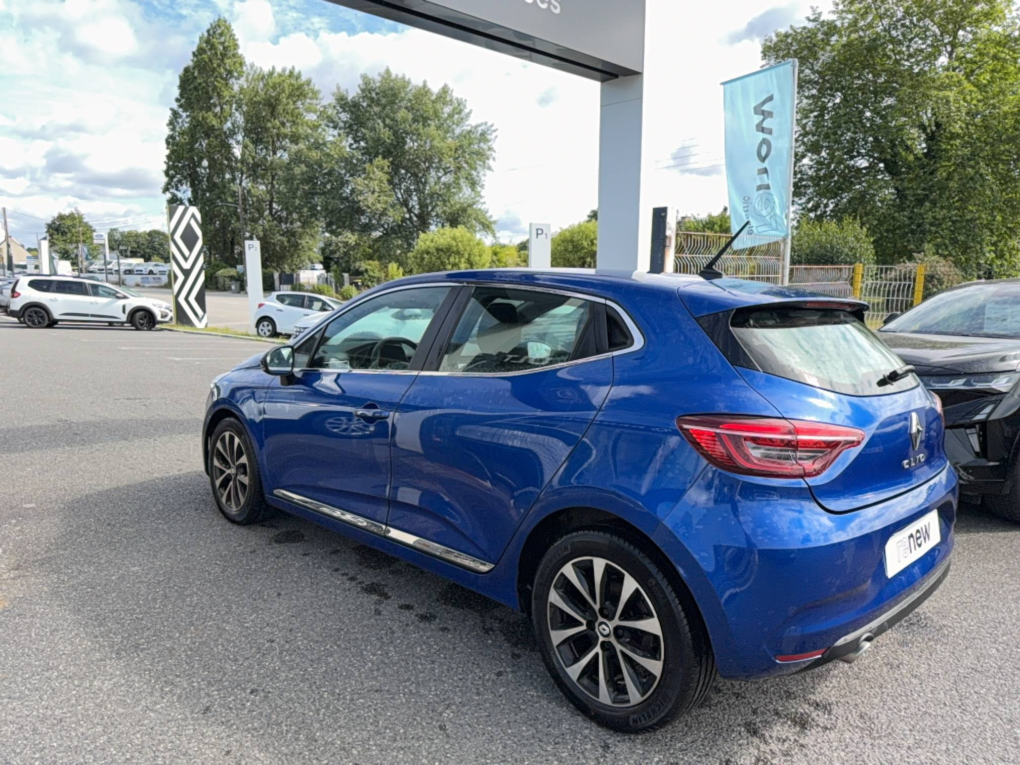 Vente en ligne Renault Clio 5 Clio TCe 100 GPL - 21N au prix de 12 390 €