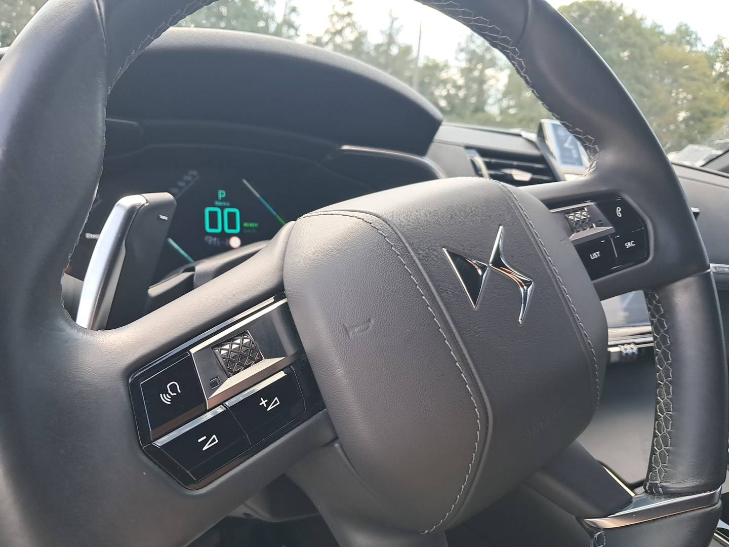 Vente en ligne Ds DS7 Crossback  Hybride E-Tense 300 EAT8 4x4 au prix de 27 990 €