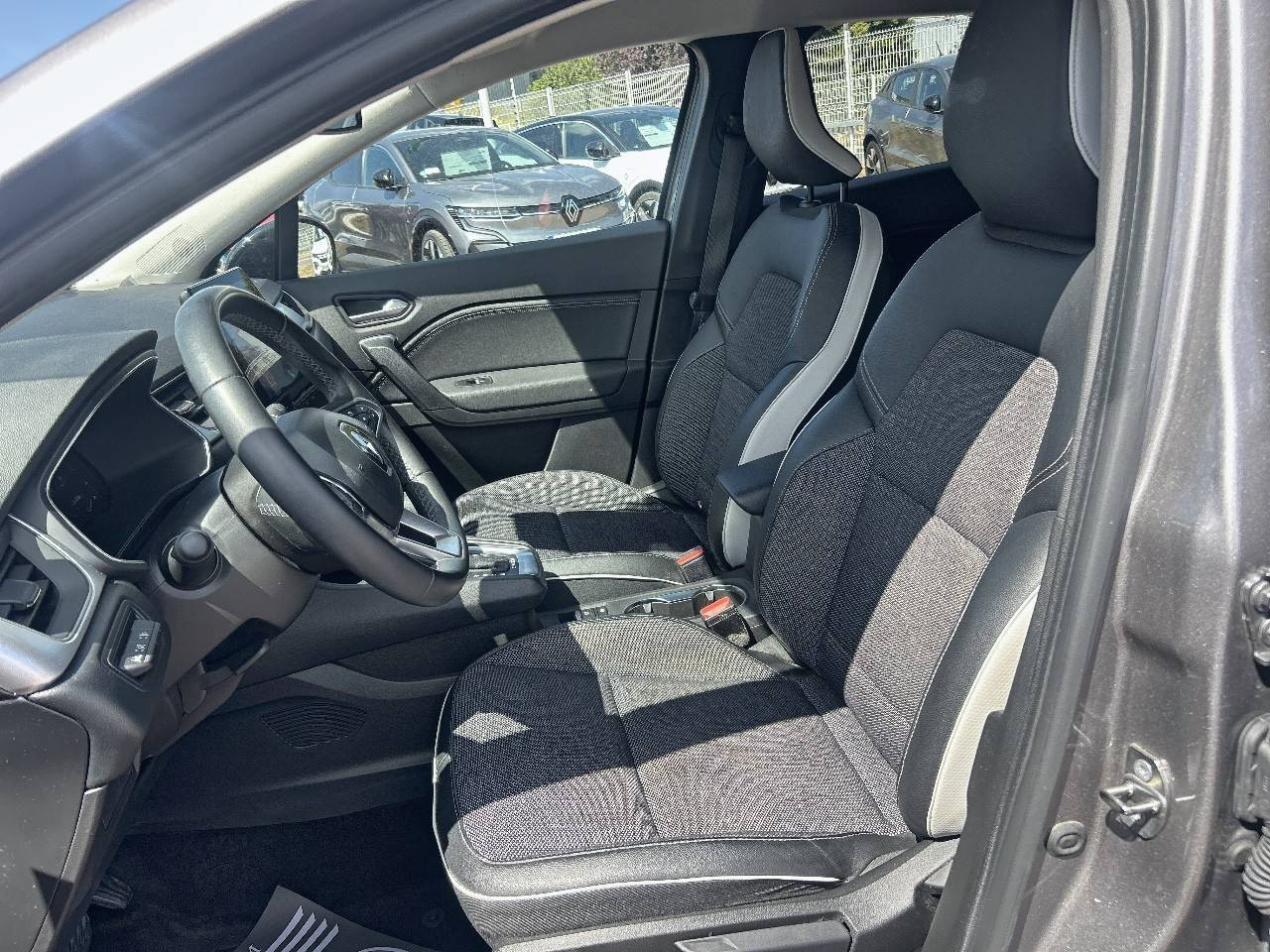Vente en ligne Renault Captur  E-Tech full hybrid 145 au prix de 18 990 €