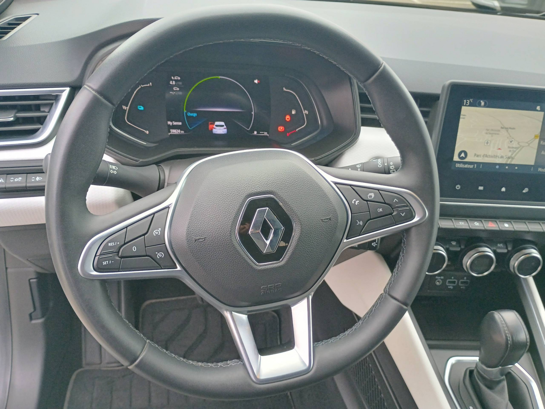 Vente en ligne Renault Clio 5 Clio E-Tech full hybrid 145 au prix de 16 990 €