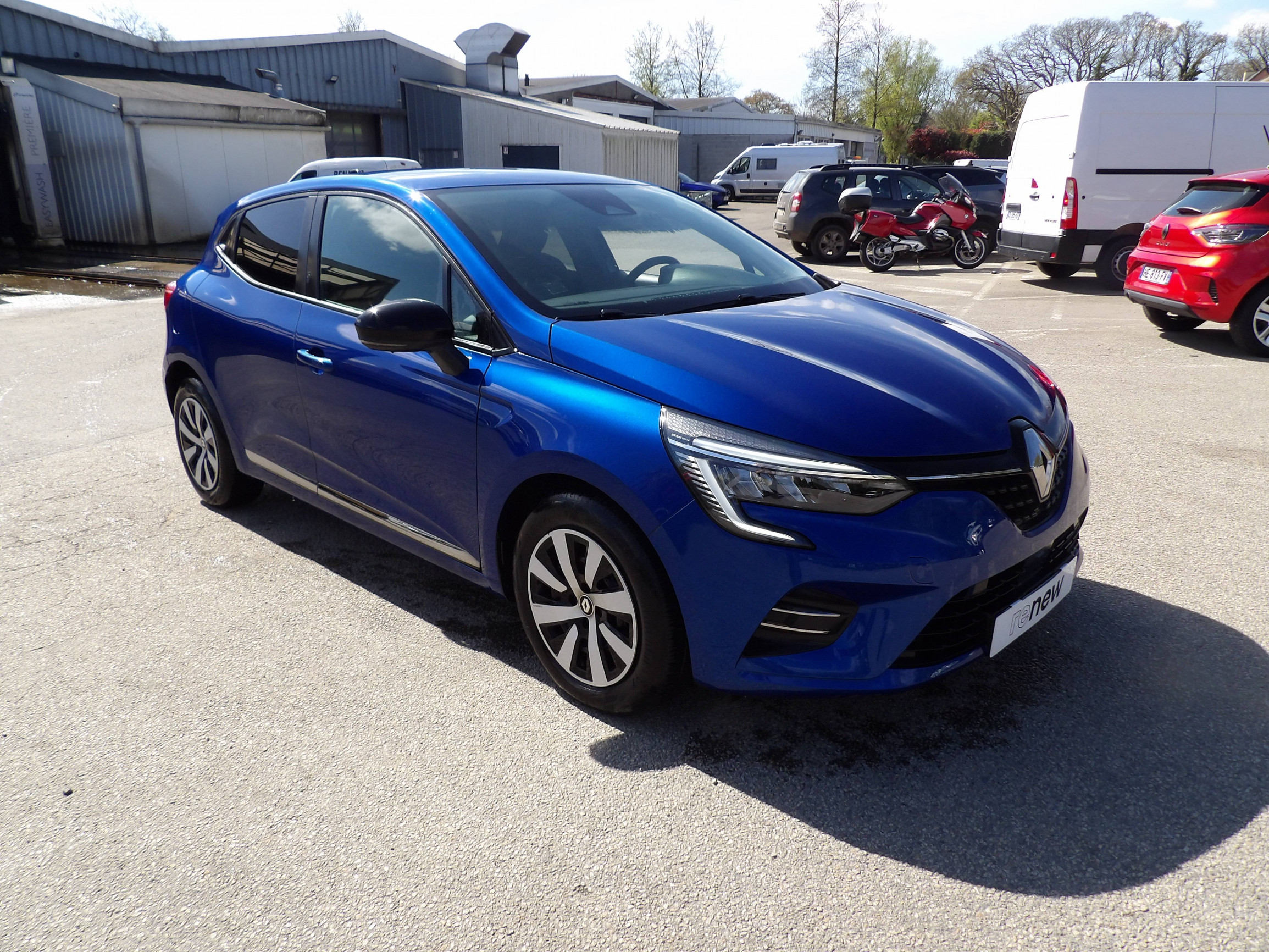 Vente en ligne Renault Clio 5 Clio TCe 90 au prix de 13 999 €