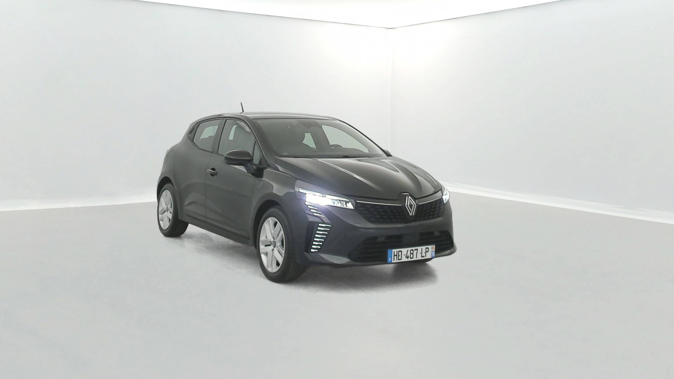 Vente en ligne Renault Clio 5 Clio Blue dCi 100 ch GSR2 au prix de 17 990 €