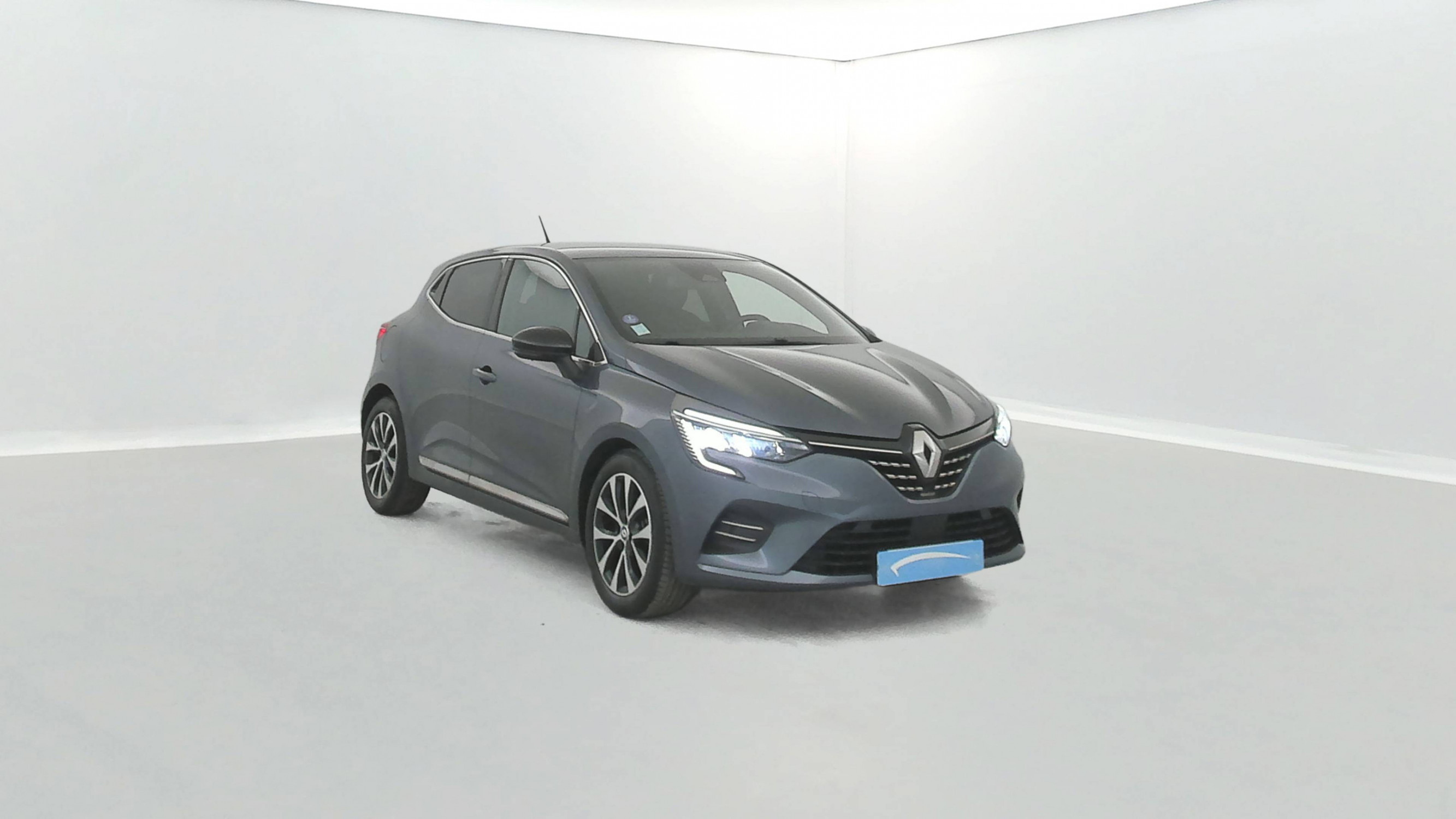 Vente en ligne Renault Clio 5 Clio TCe 90 - 21N au prix de 15 290 €