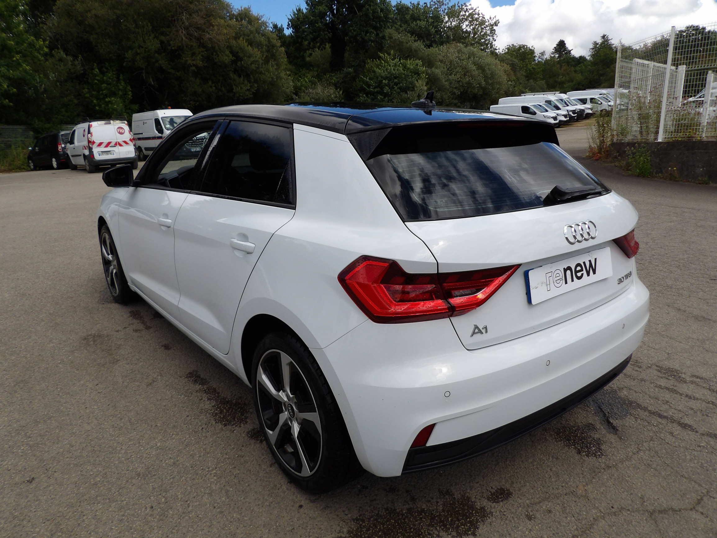 Vente en ligne Audi A1 Sportback  30 TFSI 110 ch BVM6 au prix de 18 999 €