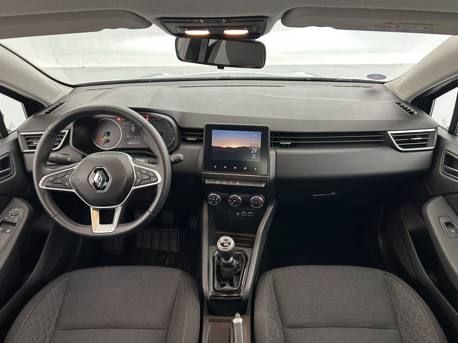 Vente en ligne Renault Clio 5 Clio TCe 90 au prix de 13 990 €