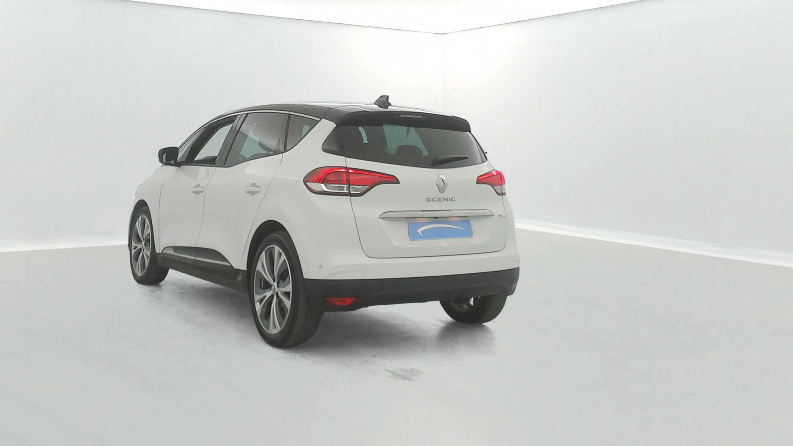 Vente en ligne Renault Scenic 4 Scenic TCe 140 Energy EDC au prix de 18 790 €