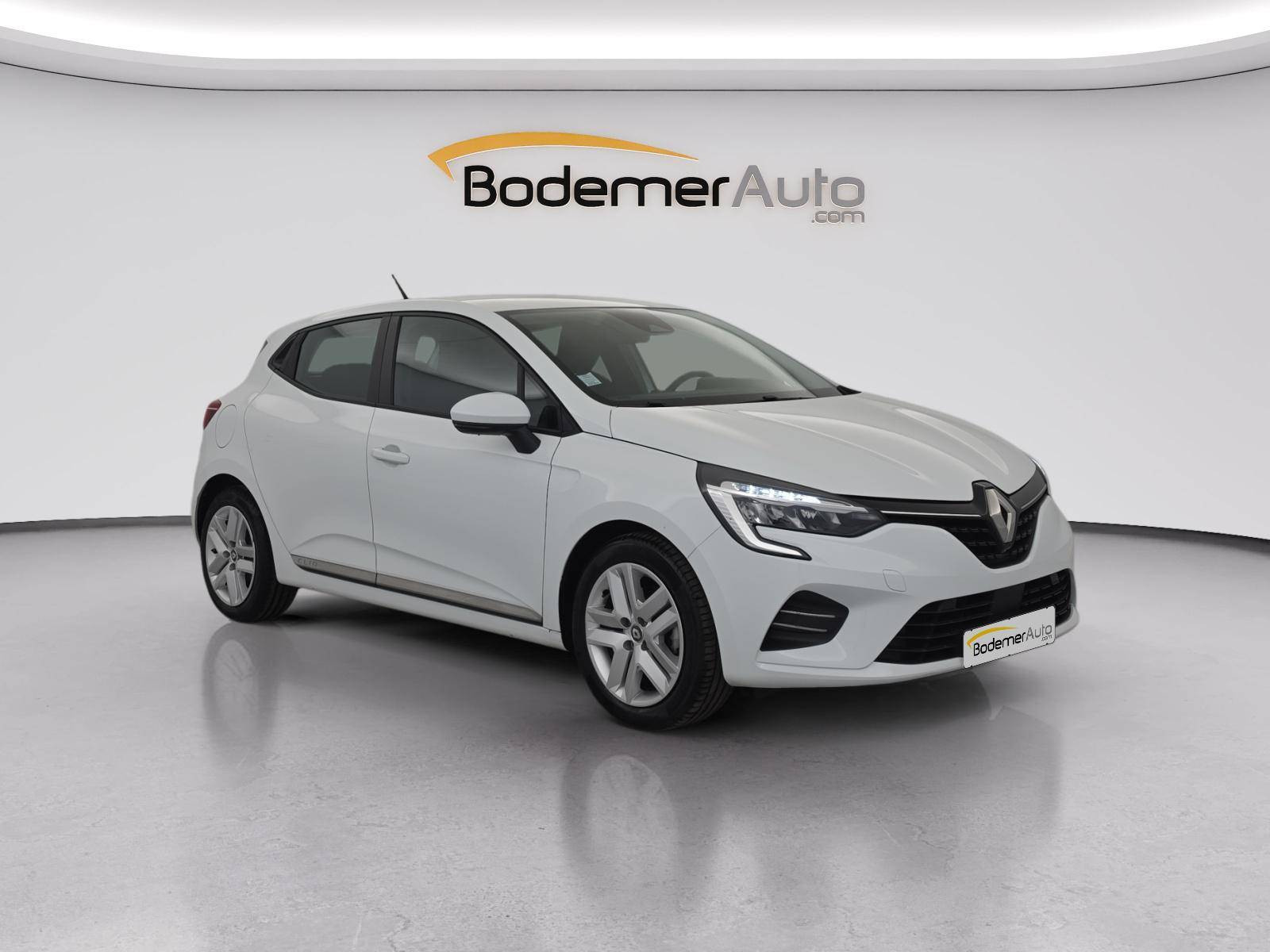 Vente en ligne Renault Clio 5 Clio E-Tech 140 - 21N au prix de 14 890 €