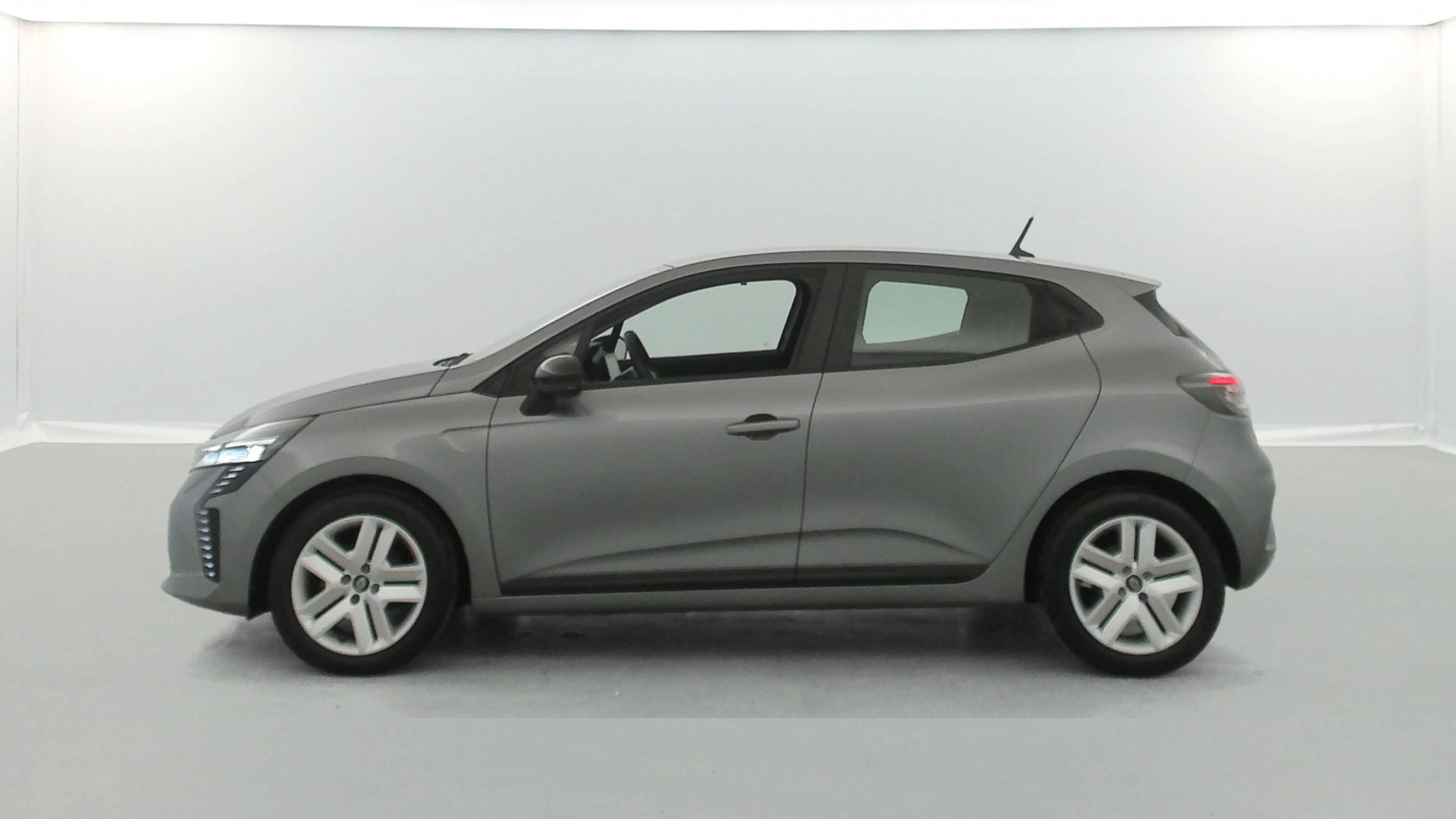 Vente en ligne Renault Clio 5 Clio TCe 90 au prix de 14 490 €