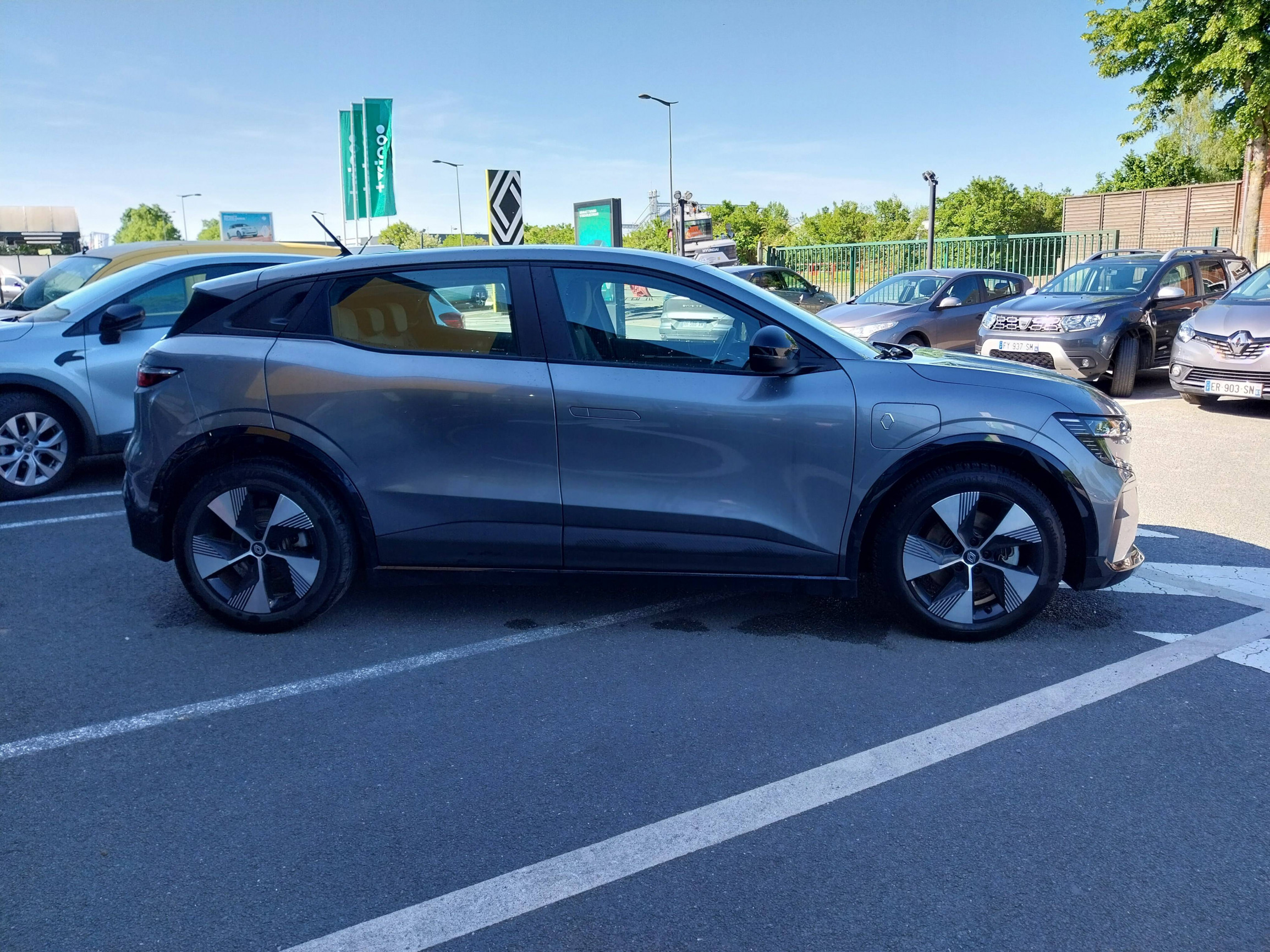 Vente en ligne Renault Megane E-Tech  EV40 130ch standard charge au prix de 19 990 €