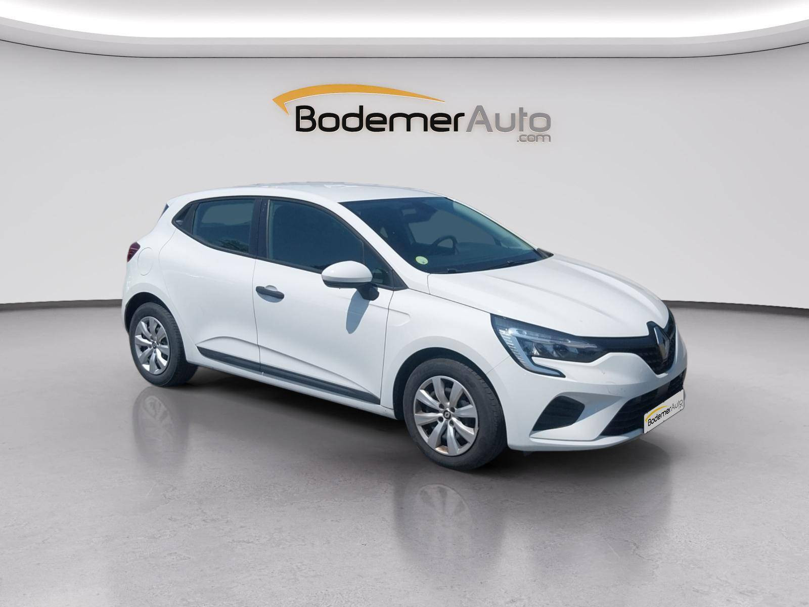 Vente en ligne Renault Clio 5 CLIO SOCIETE BLUE DCI 100 - 21N au prix de 11 990 €