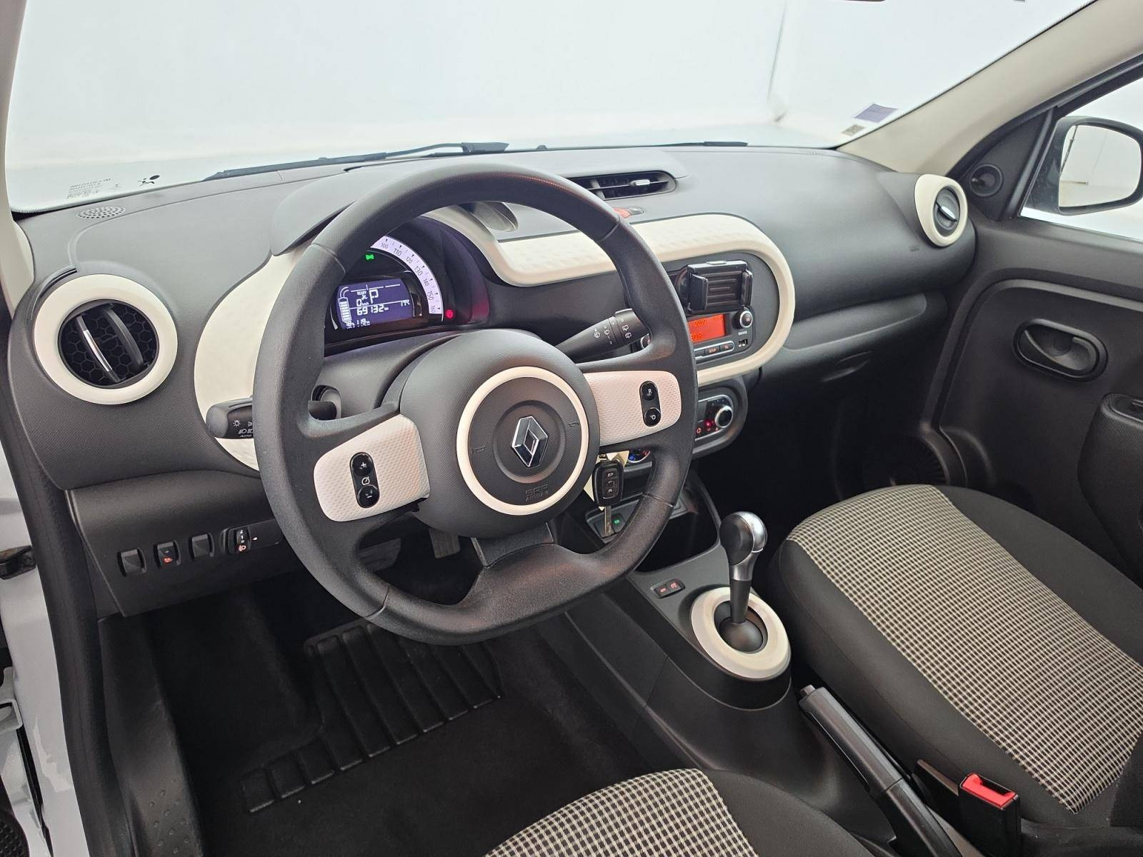 Vente en ligne Renault Twingo Electrique Twingo III E-Tech au prix de 11 390 €