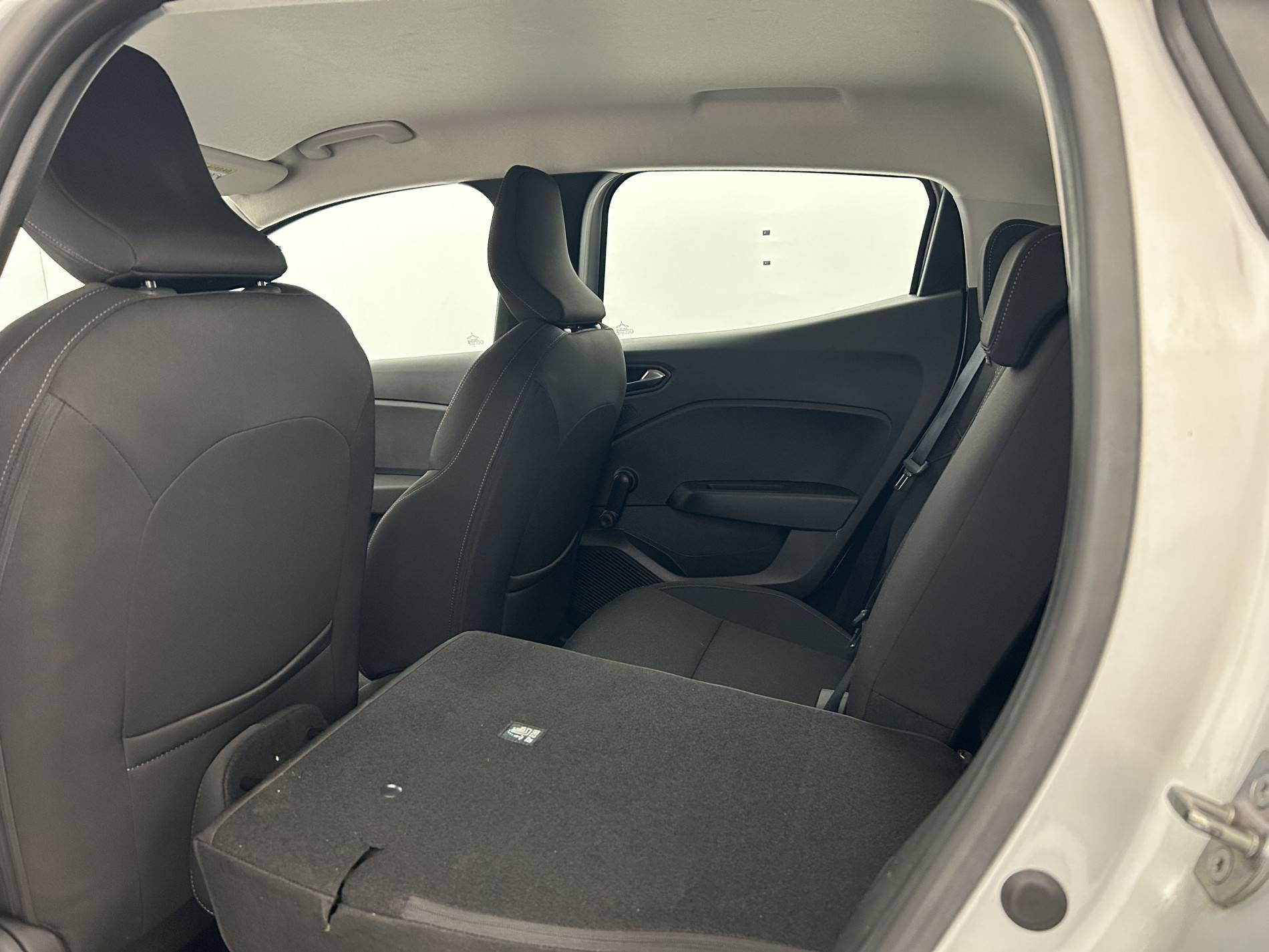 Vente en ligne Renault Clio 5 Clio TCe 90 au prix de 13 990 €