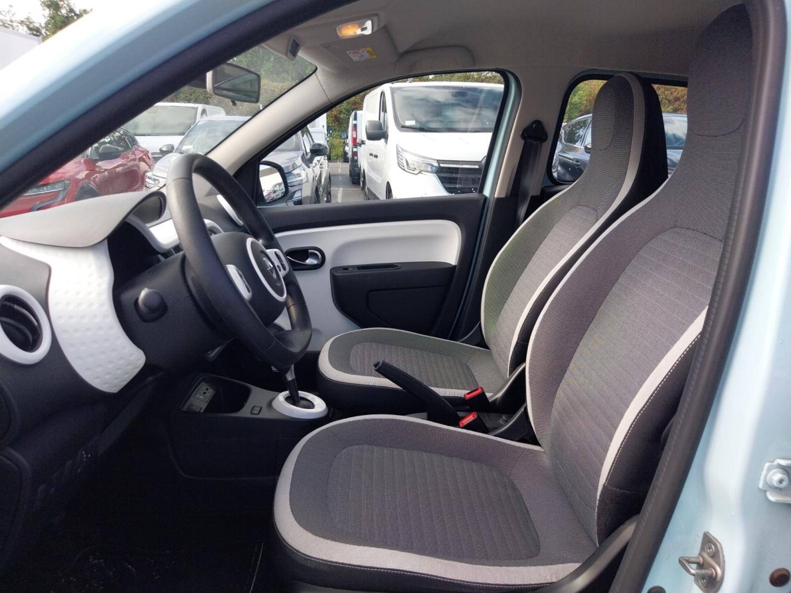Vente en ligne Renault Twingo Electrique Twingo III E-Tech au prix de 13 890 €