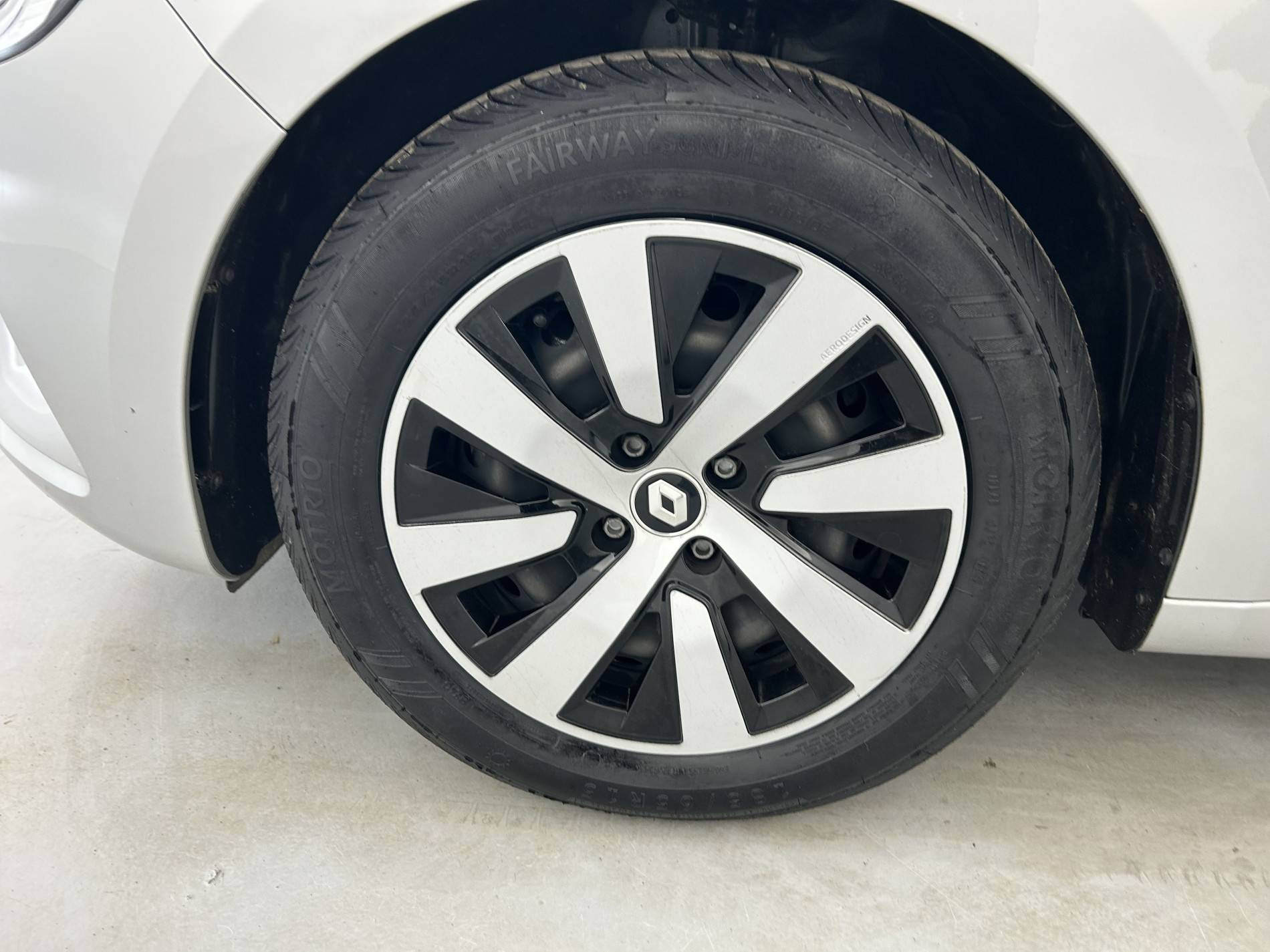 Vente en ligne Renault Clio 5 Clio TCe 90 au prix de 13 990 €