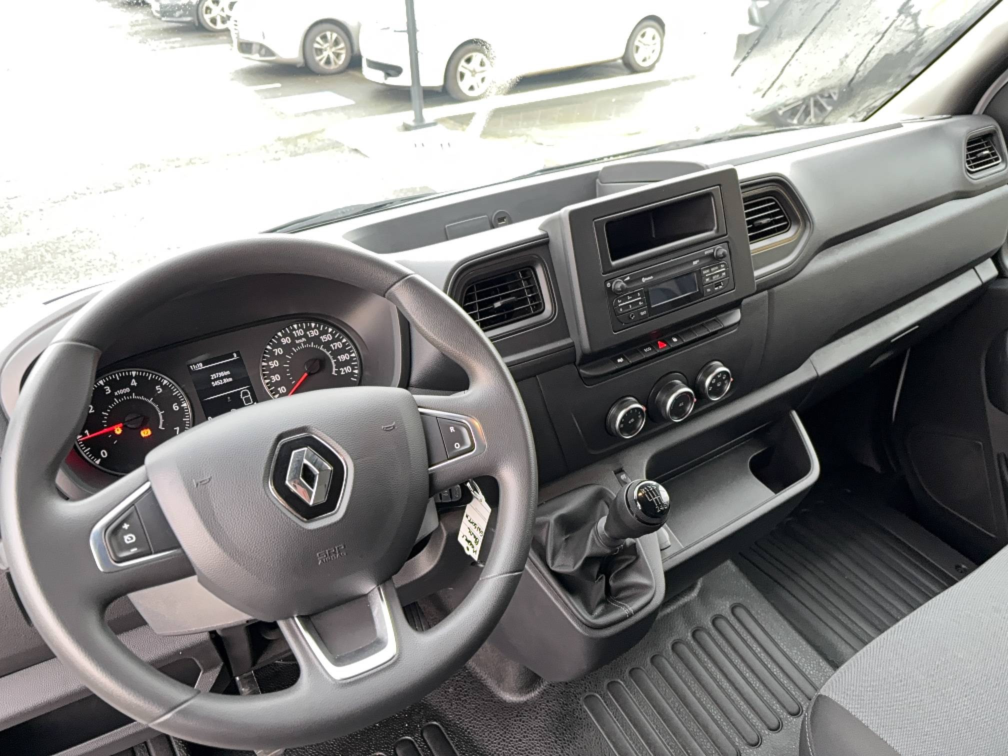 Vente en ligne Renault Master Fourgon MASTER FGN TRAC F3500 L2H2 BLUE DCI 135 au prix de 25 000 €