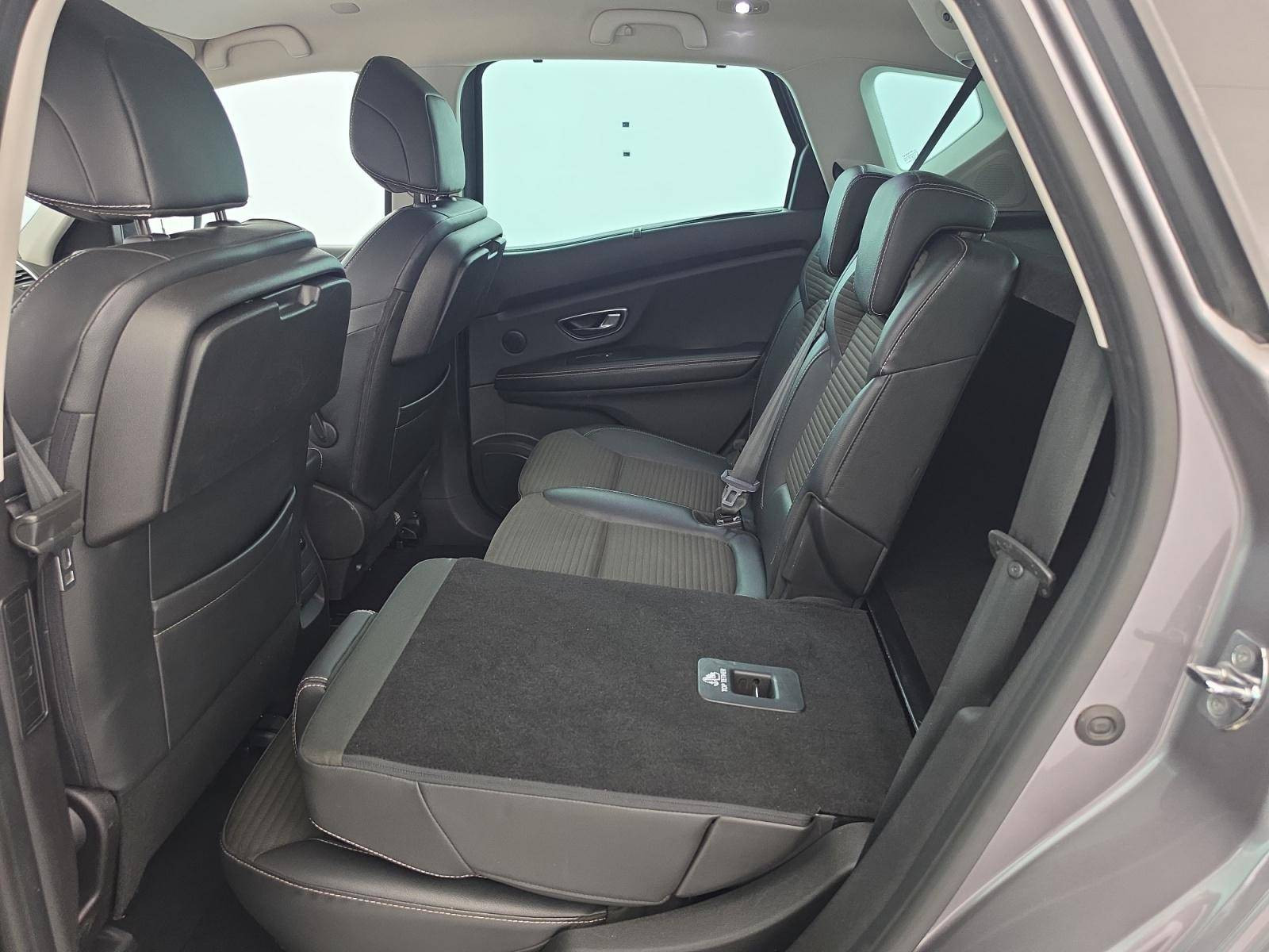 Vente en ligne Renault Scenic 4 Scenic dCi 160 Energy EDC au prix de 13 990 €