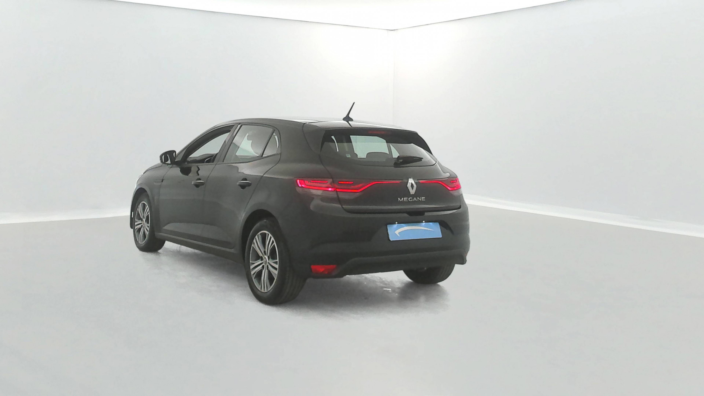 Vente en ligne Renault Megane 4  Blue dCi 115 EDC au prix de 17 990 €